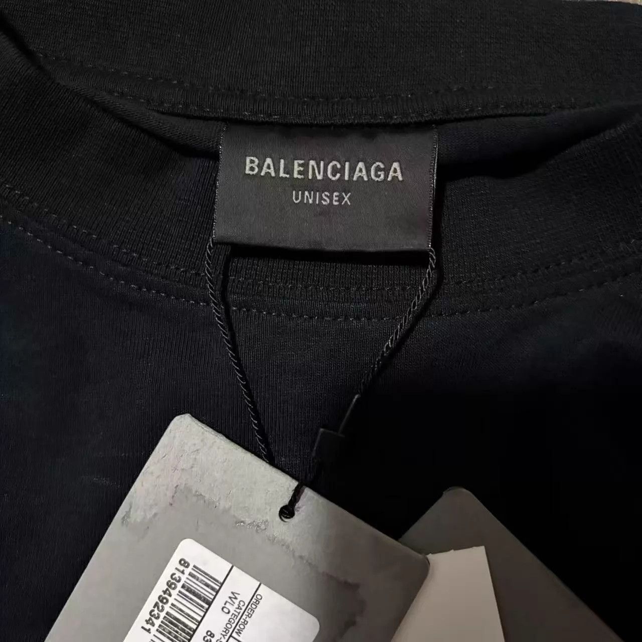 Balenciaga Balenciaga 25 New Scholl Print SS Size 4 Brand New Size US XL / EU 56 / 4 - 3 Thumbnail