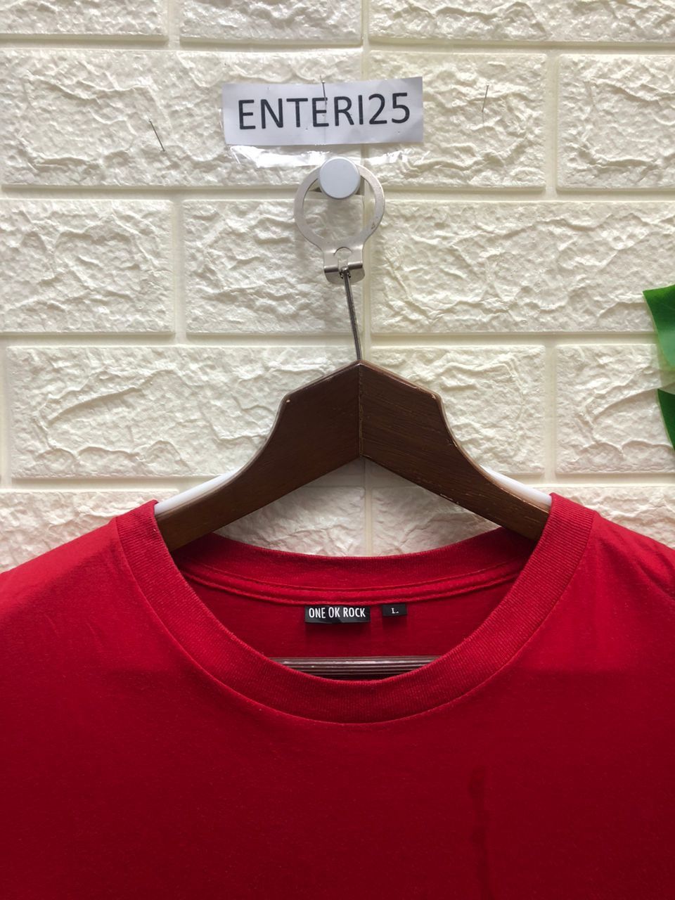 Band Tees vintage Rock Band 2011 One Ok Rock-Reference tour red tees Size US L / EU 52-54 / 3 - 12 Thumbnail