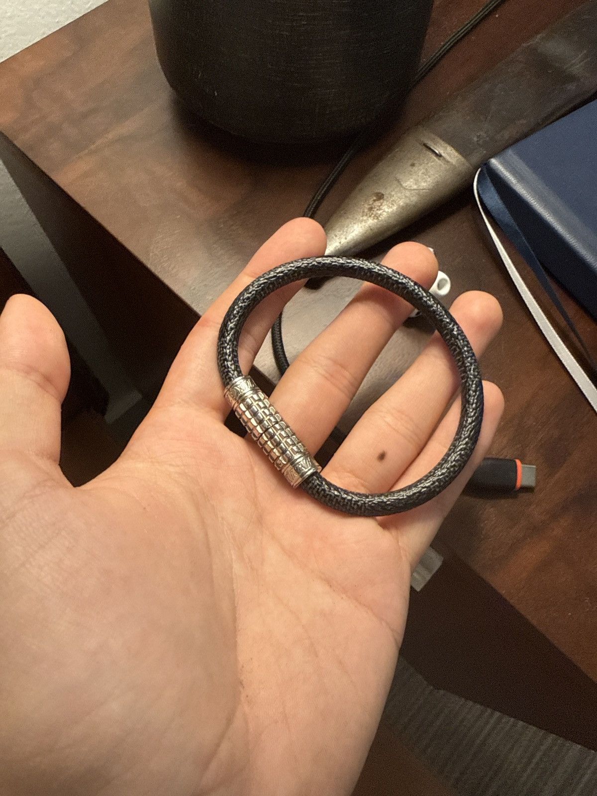 Louis Vuitton Louis Vuitton Keep It Bracelet Size ONE SIZE - 3 Thumbnail