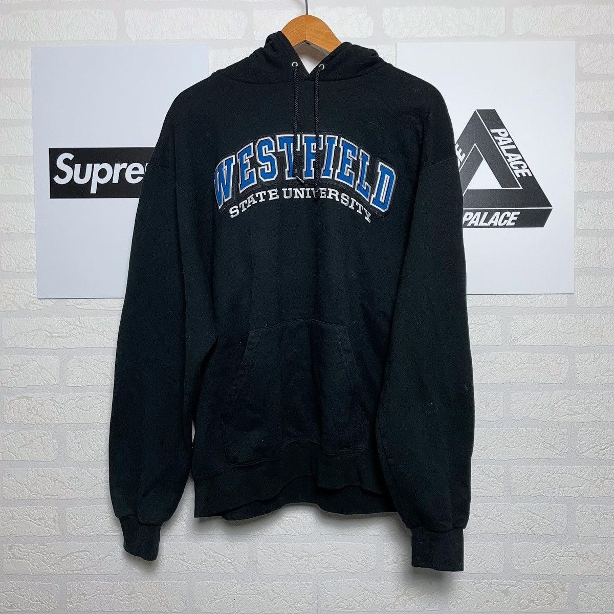 Champion Champion Westfield State College Hoodie University Vintage Size US L / EU 52-54 / 3 - 1 Thumbnail