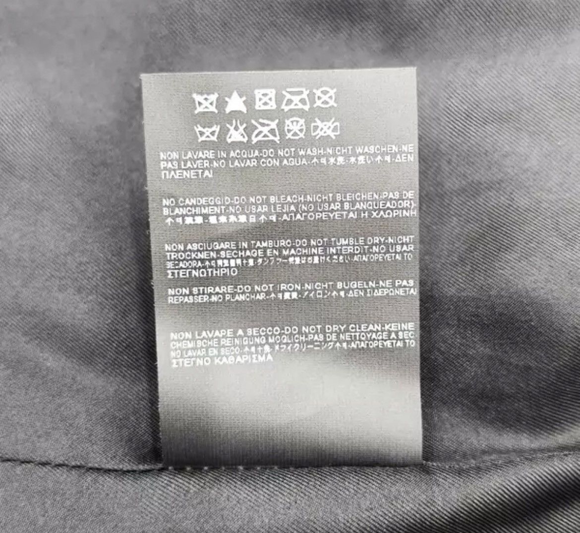 Hedi Slimane × Saint Laurent Paris SS15 Mr X embellished sequin satin bomber jacket Size US M / EU 48-50 / 2 - 8 Thumbnail