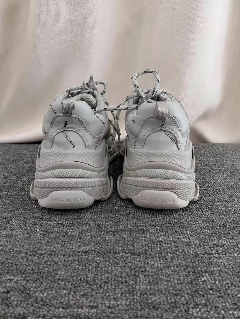Balenciaga Balenciaga Triple S Sneakers Size 40-2506 Size US 7 / EU 40 - 3 Thumbnail