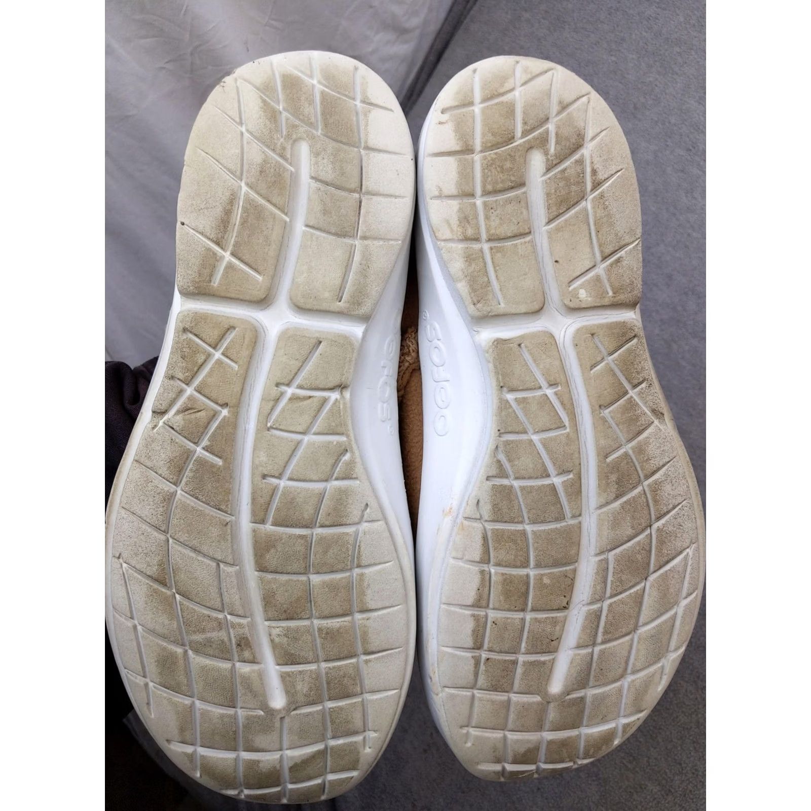 Vintage OOFOS Mens Slipper Mule Brown Fleece Faux Fur Lining Comfort Winter Casual Slipper Men 10/43 M Size US M / EU 48-50 / 2 - 7 Thumbnail