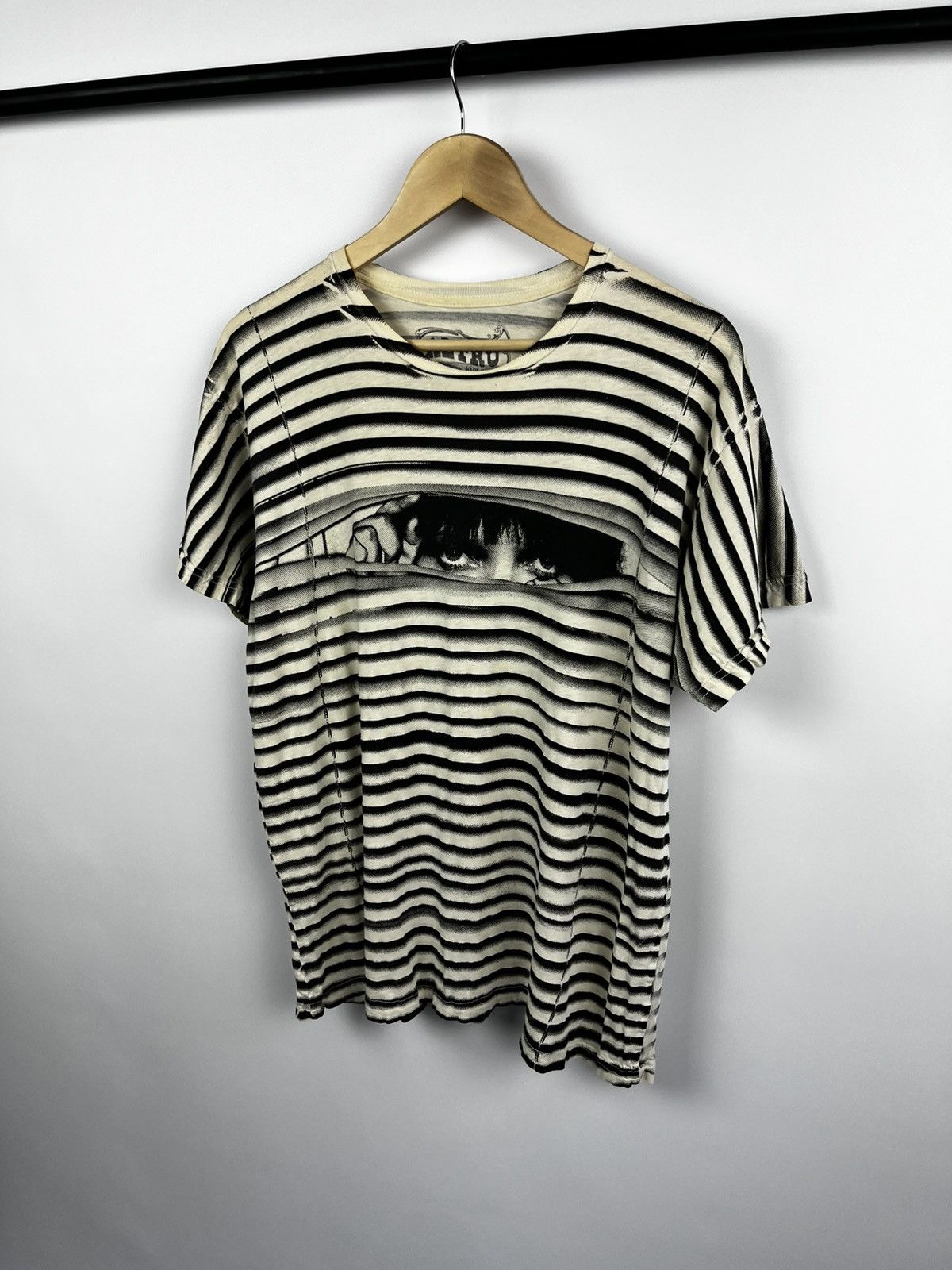 Altru Altru overprint t shirt Size US XL / EU 56 / 4 - 1 Thumbnail