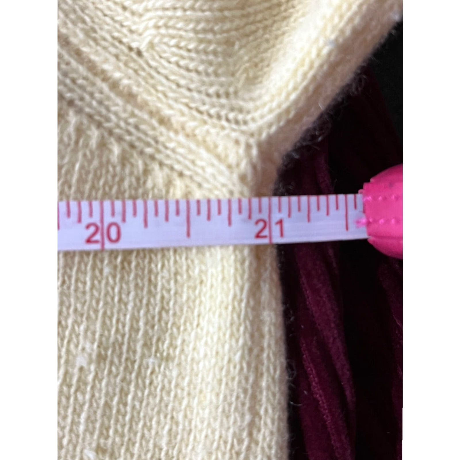 Vintage VINTAGE Merry Britches Mens Cashmere Sweater Yellow V-Neck Medium M/L Size US M / EU 48-50 / 2 - 5 Thumbnail
