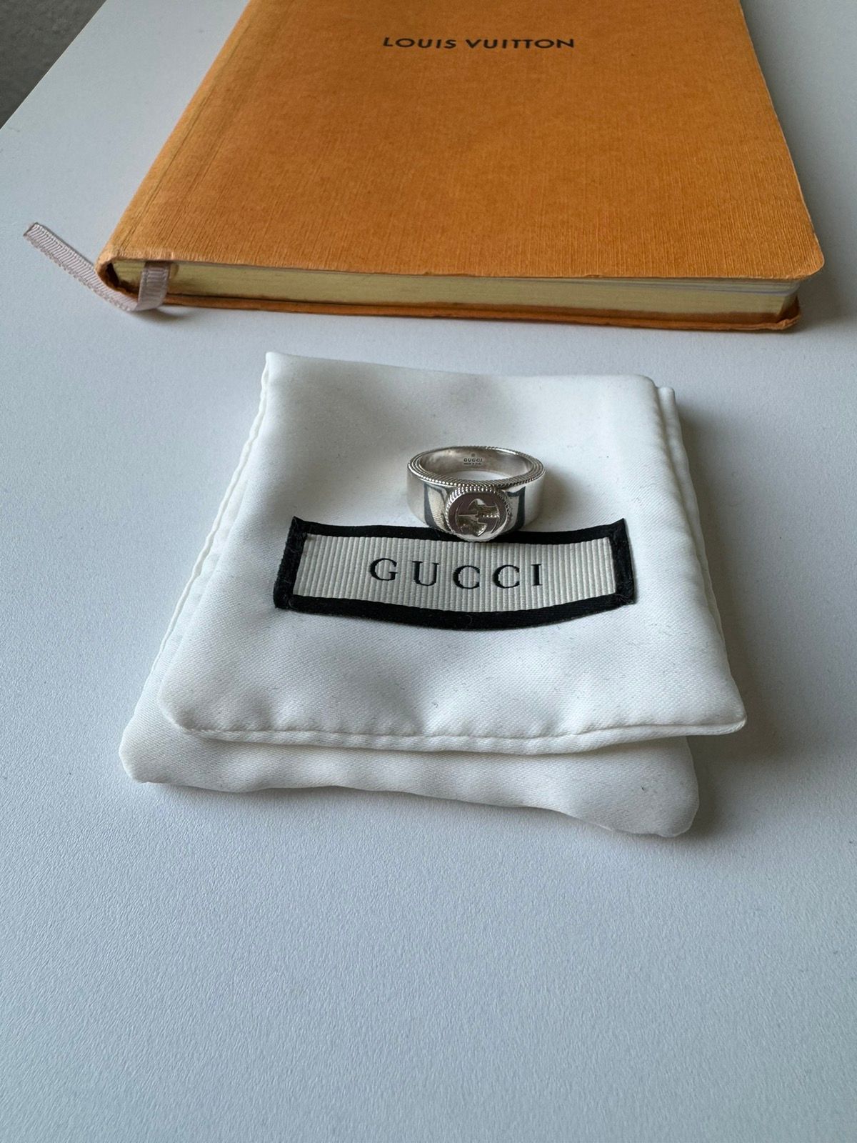 Pre-owned Gucci Gg Ring Size 14 1.9cm In Silver