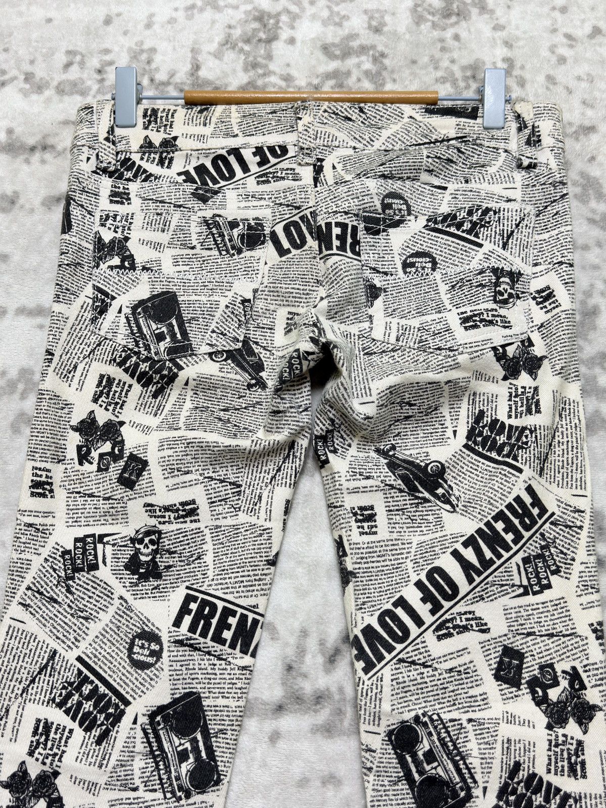 Japanese Brand Vintage INDIO Archive Newspaper Print Low Rise Slim Fit Size US 28 / EU 44 - 8 Thumbnail