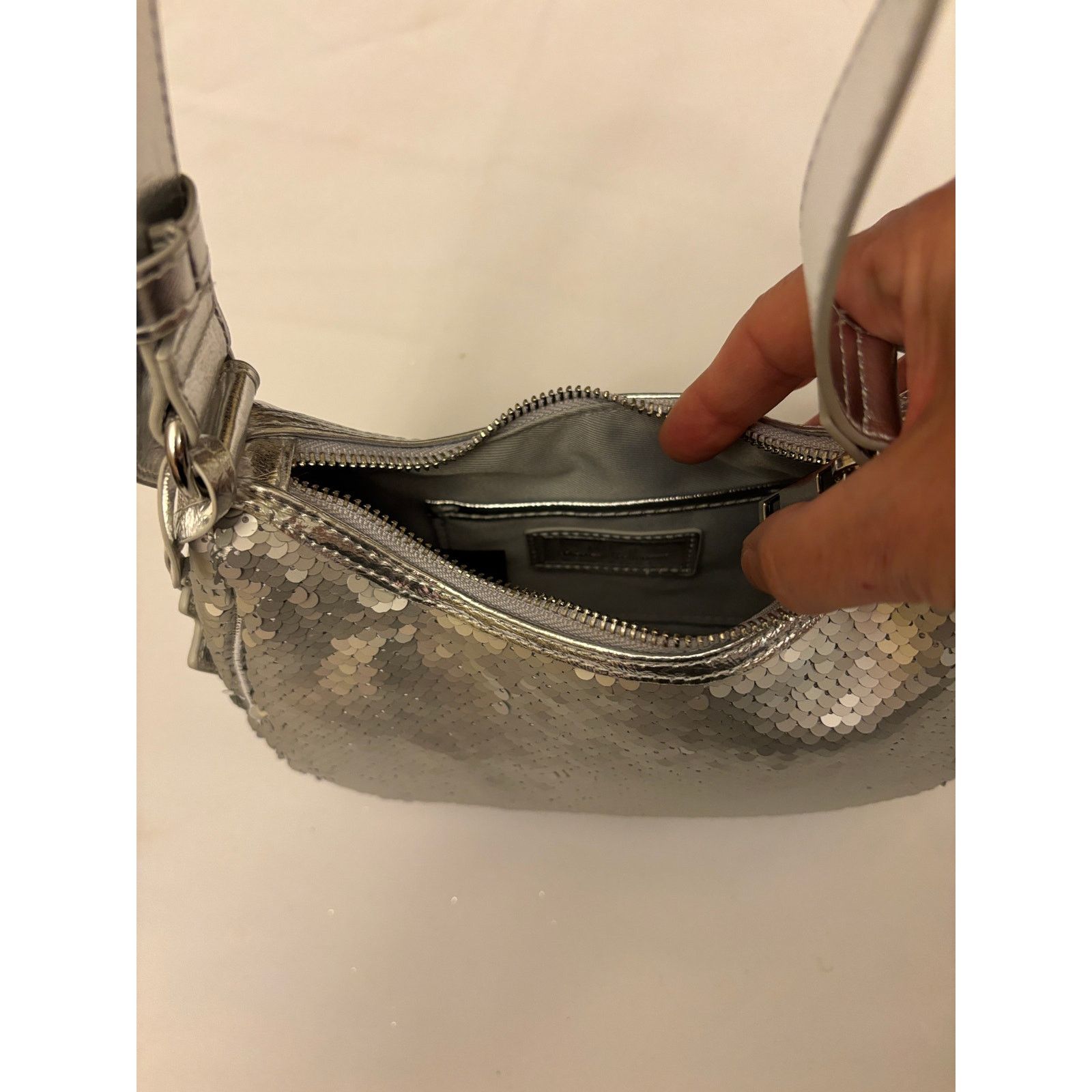 Nicole Miller NICOLE MILLER Bag Rows of Matte Silver Sequins | Purse | NWT Size ONE SIZE - 8 Thumbnail