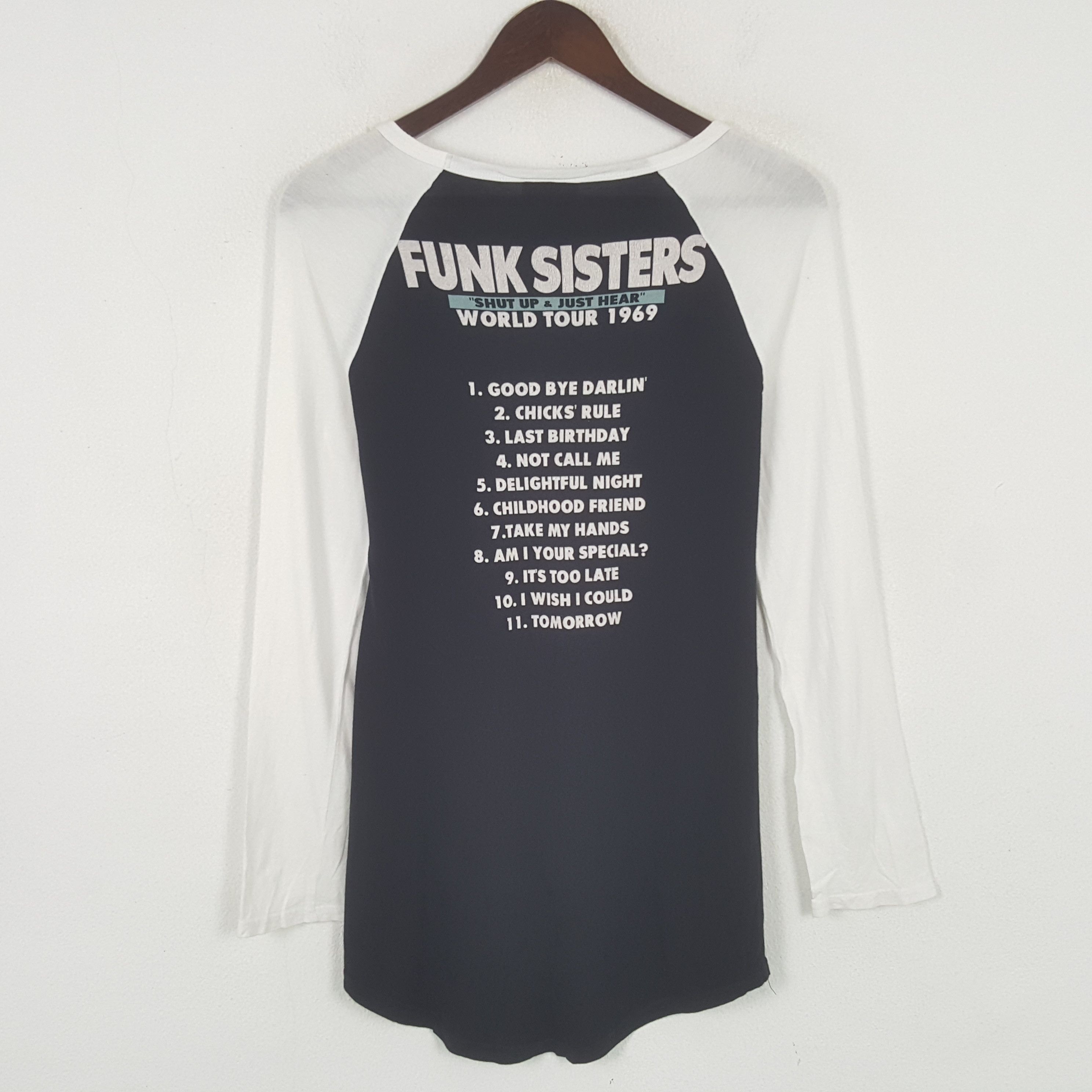 Band Tees Vintage Funk Sisters World Tour 1969 T-shirt Size US XS / EU 42 / 0 - 3 Thumbnail