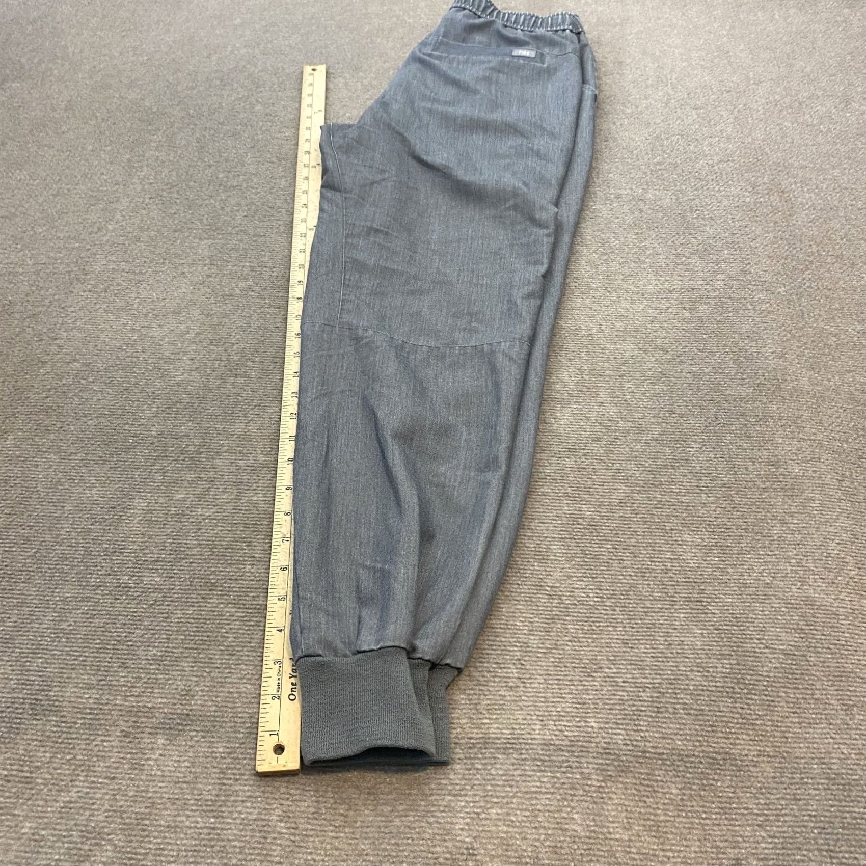 Vintage FIGS Technical Collection Jogger Pants Adult Small Gray Drawstring Pockets Scrubs Size 28" / US 6 / IT 42 - 7 Thumbnail