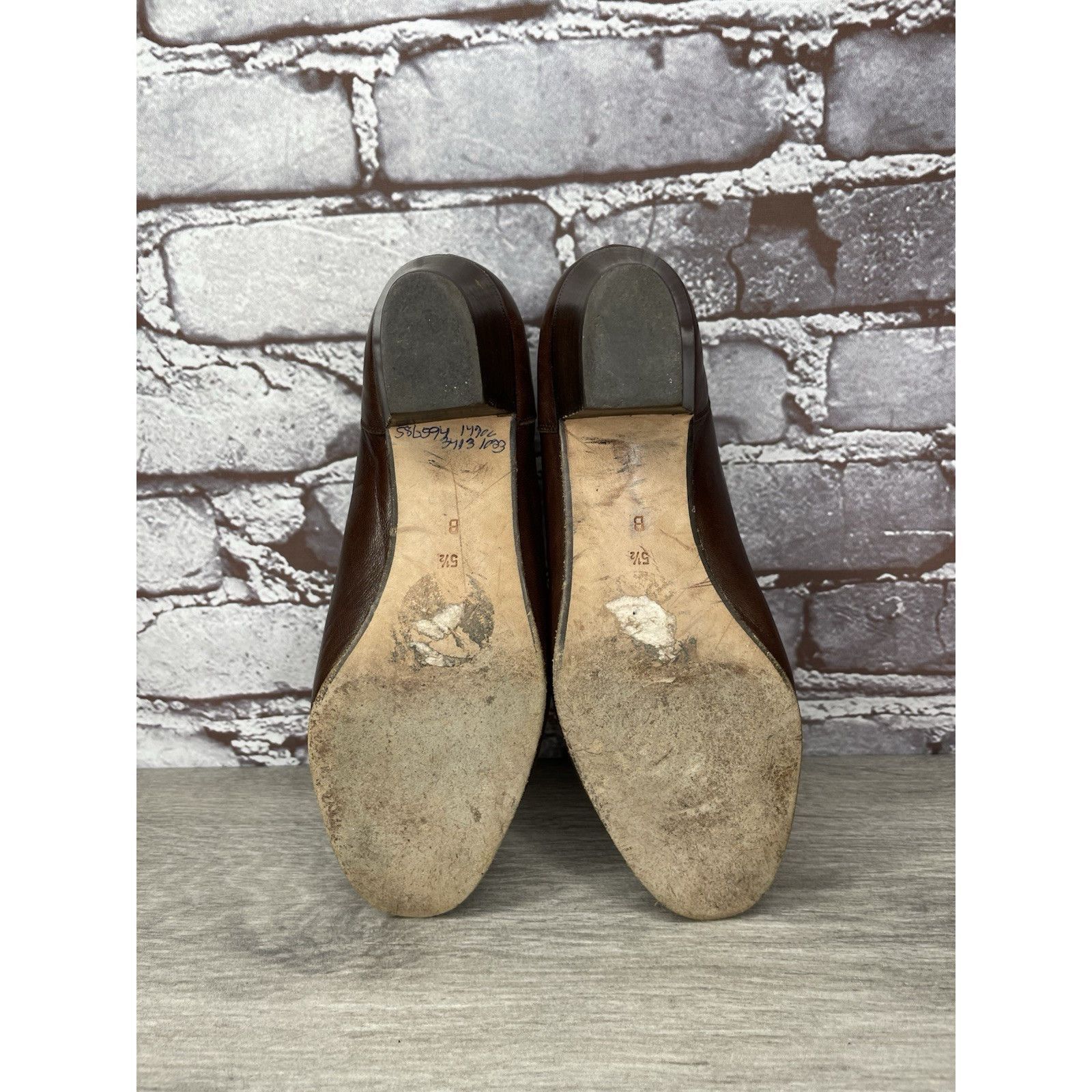 Bally Bally Brown Leather Kiltie Tassel Loafers Kitten Heel Shoes Size US 6.5 / IT 36.5 - 21 Thumbnail