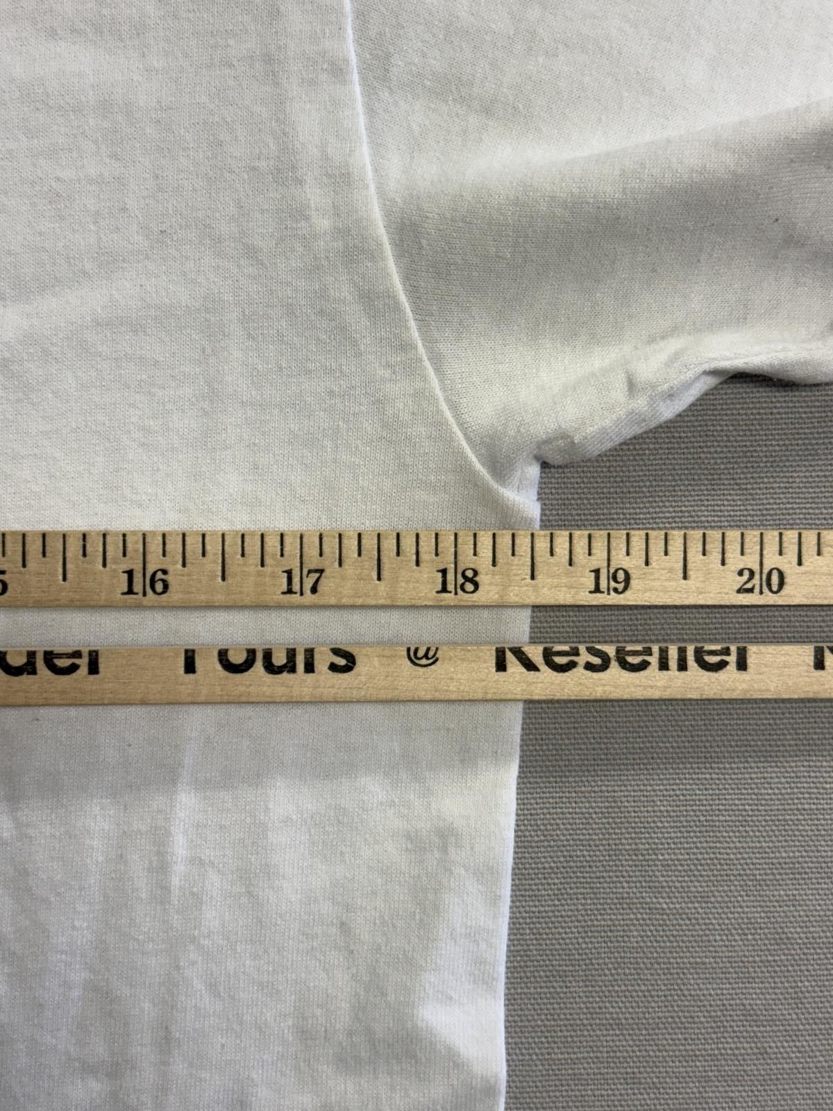 Hanes Vintage Shut Up and Run T-shirt Feet As Fast As Your Mouth Size US S / EU 44-46 / 1 - 7 Thumbnail