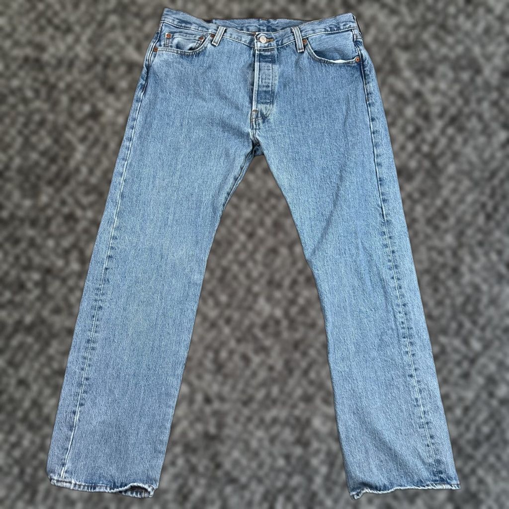 Levi's VINTAGE Levi's 501 Jeans Men's 36x30 Light Wash Denim Straight Leg Distressed Retro Size US 36 / EU 52 - 1 Thumbnail