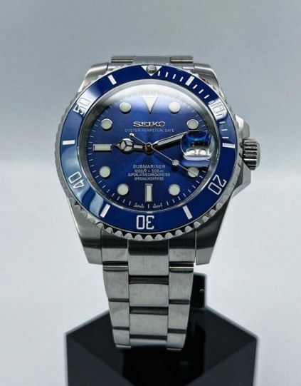 Japanese Brand Seiko Mod Submariner Date Smurf Blue Oyster Steel Watch NH35 Size ONE SIZE - 1 Thumbnail
