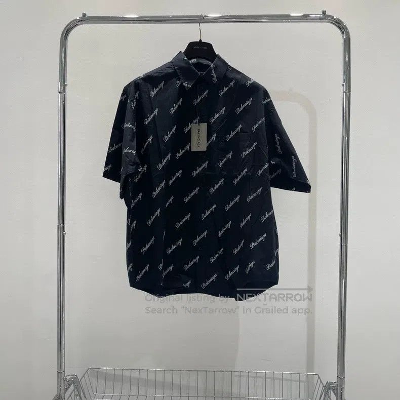 Balenciaga Balenciaga size 37 Black Full Logo Printed Short Sleeve Sh Size US S / EU 44-46 / 1 - 3 Thumbnail