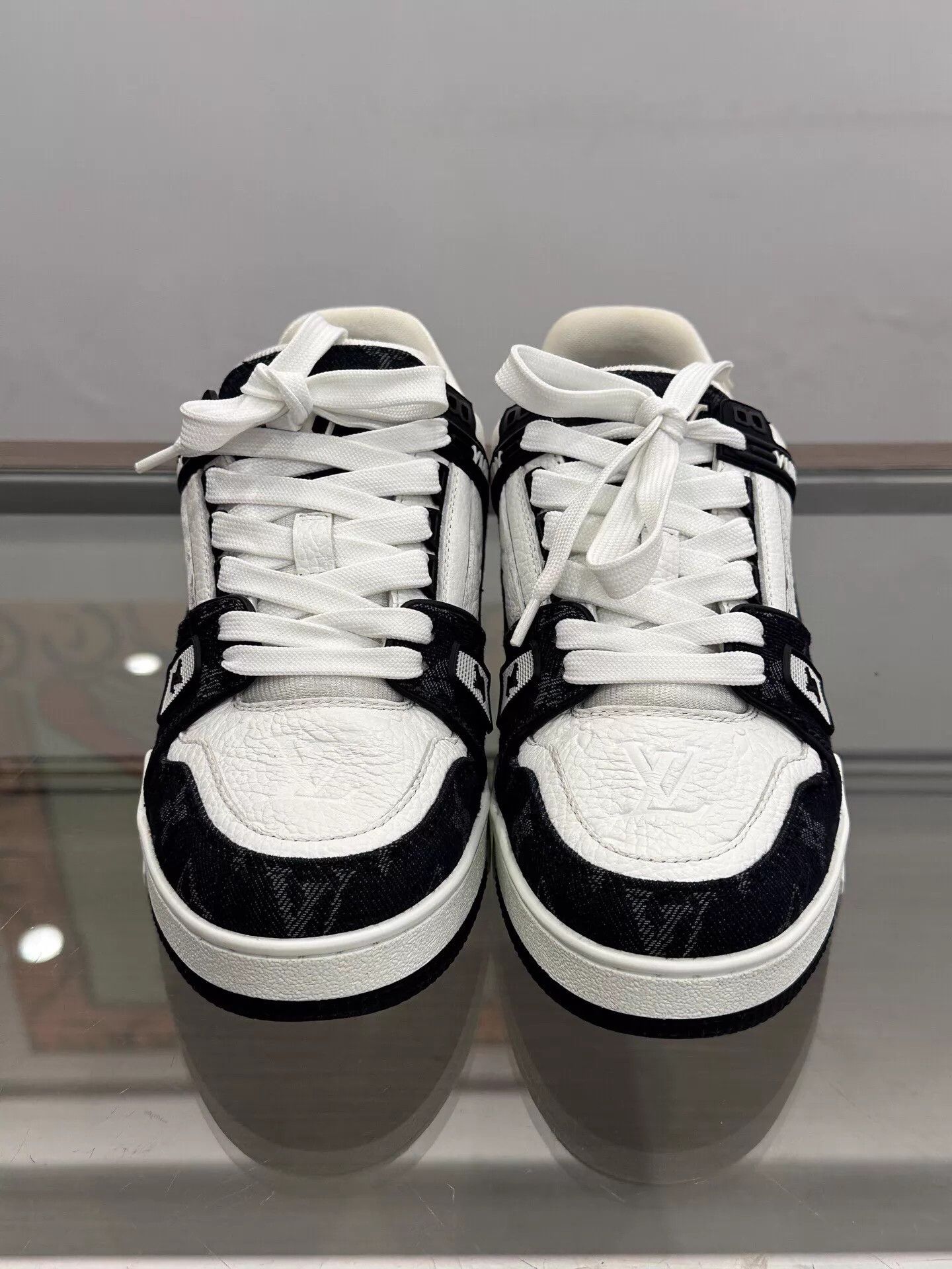 Louis Vuitton LV Women's Black White Panda Monogram Trainer 37.5 99New Size US 7 / IT 37 - 3 Thumbnail