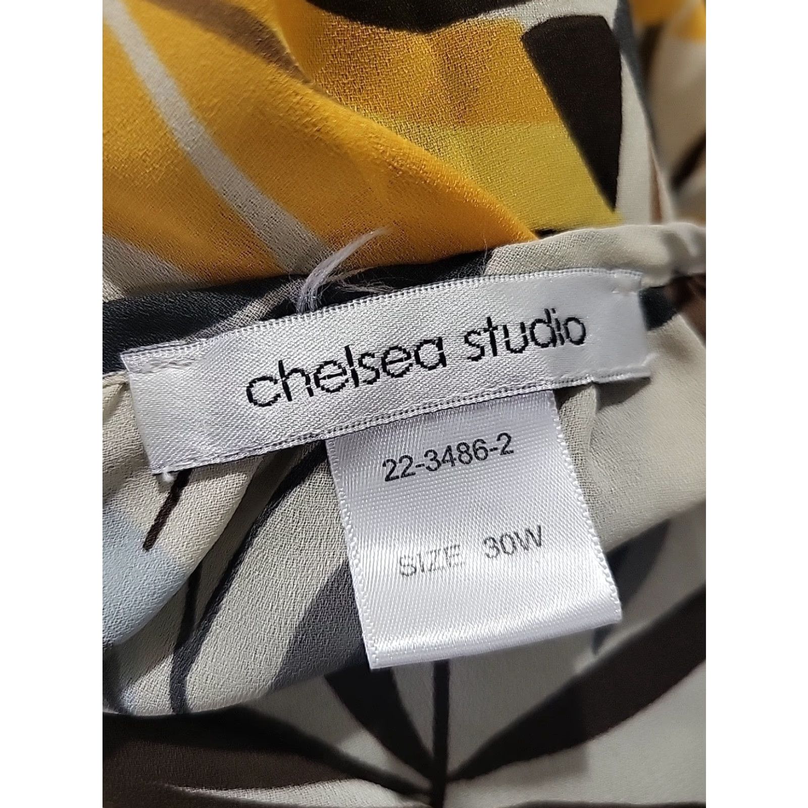 Vintage WOMEN'S Chelsea STUDIO Top BLOUSE SZ. 30W POLYESTER FLORAL PRINT SS Thin Cthru Size 4XL / US 24-26 - 7 Thumbnail