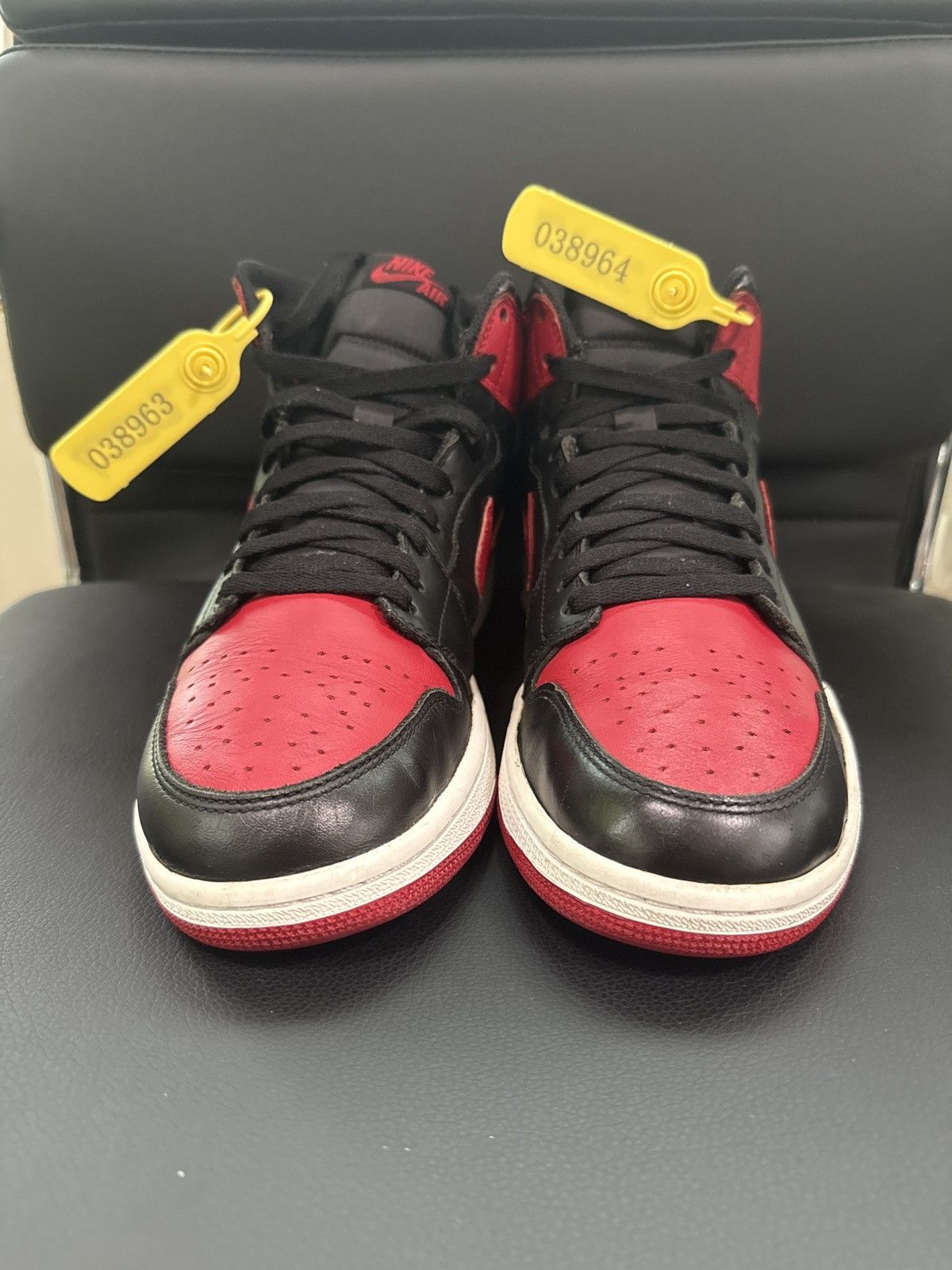 Jordan Brand Retro 1 Black & Red Bred Size US 10 / EU 43 - 5 Thumbnail