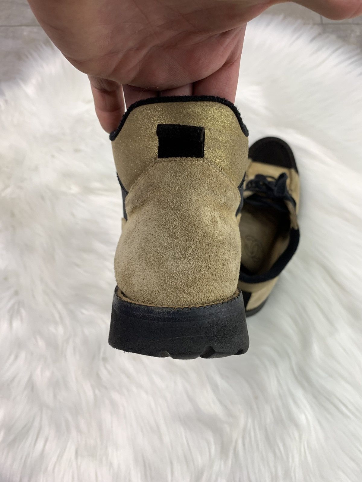 Chanel Chanel Vintage CC Logo Suede Hiking Boots 37/38 Size Size US 7 / IT 37 - 10 Thumbnail