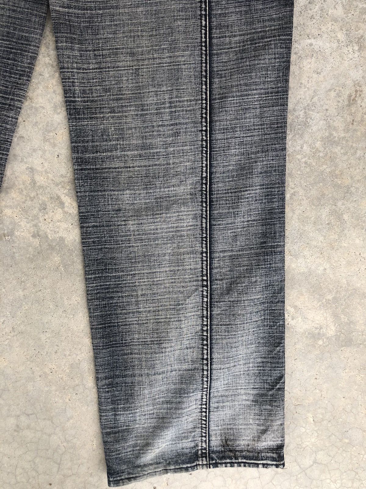 Fubu Japanese Fubu Baggy Jeans Hip Hop Distressed Jeans Size US 34 / EU 50 - 12 Thumbnail