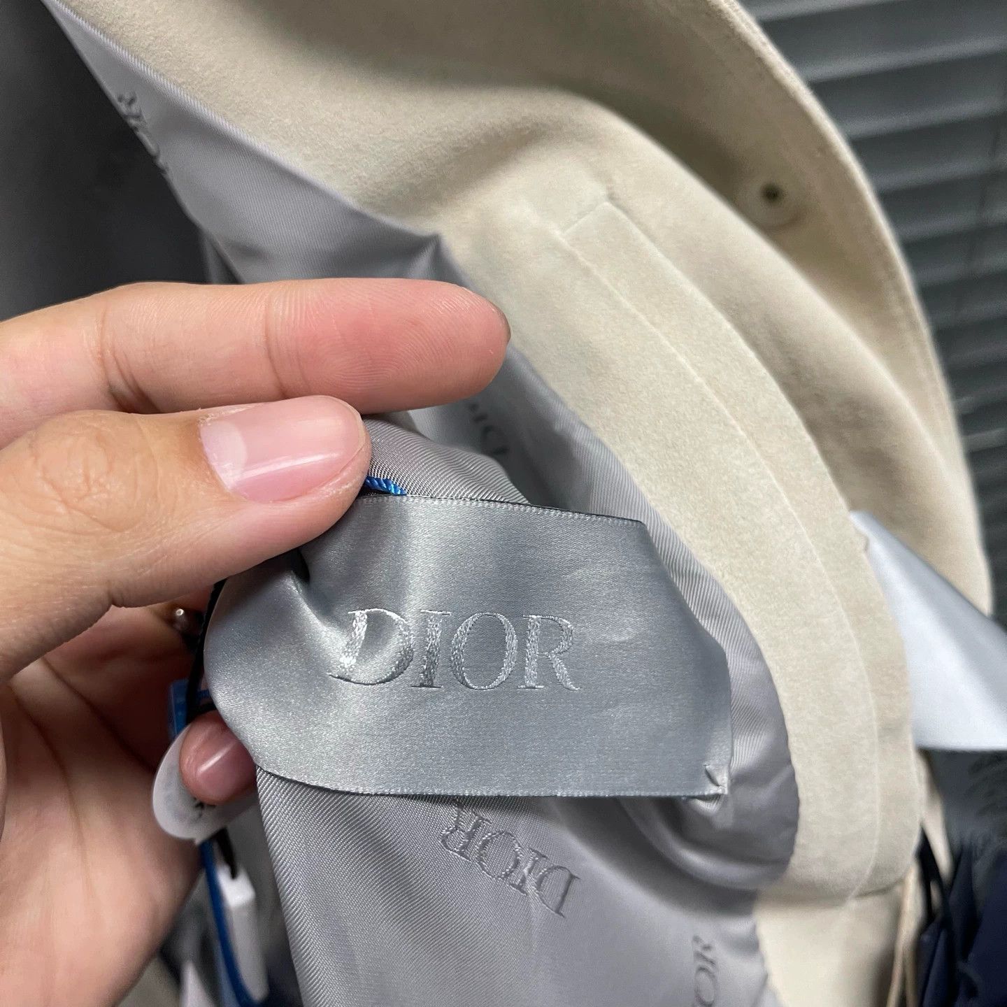 Dior DIOR Off-White Suede Jacket 44 NWT Size US S / EU 44-46 / 1 - 5 Thumbnail