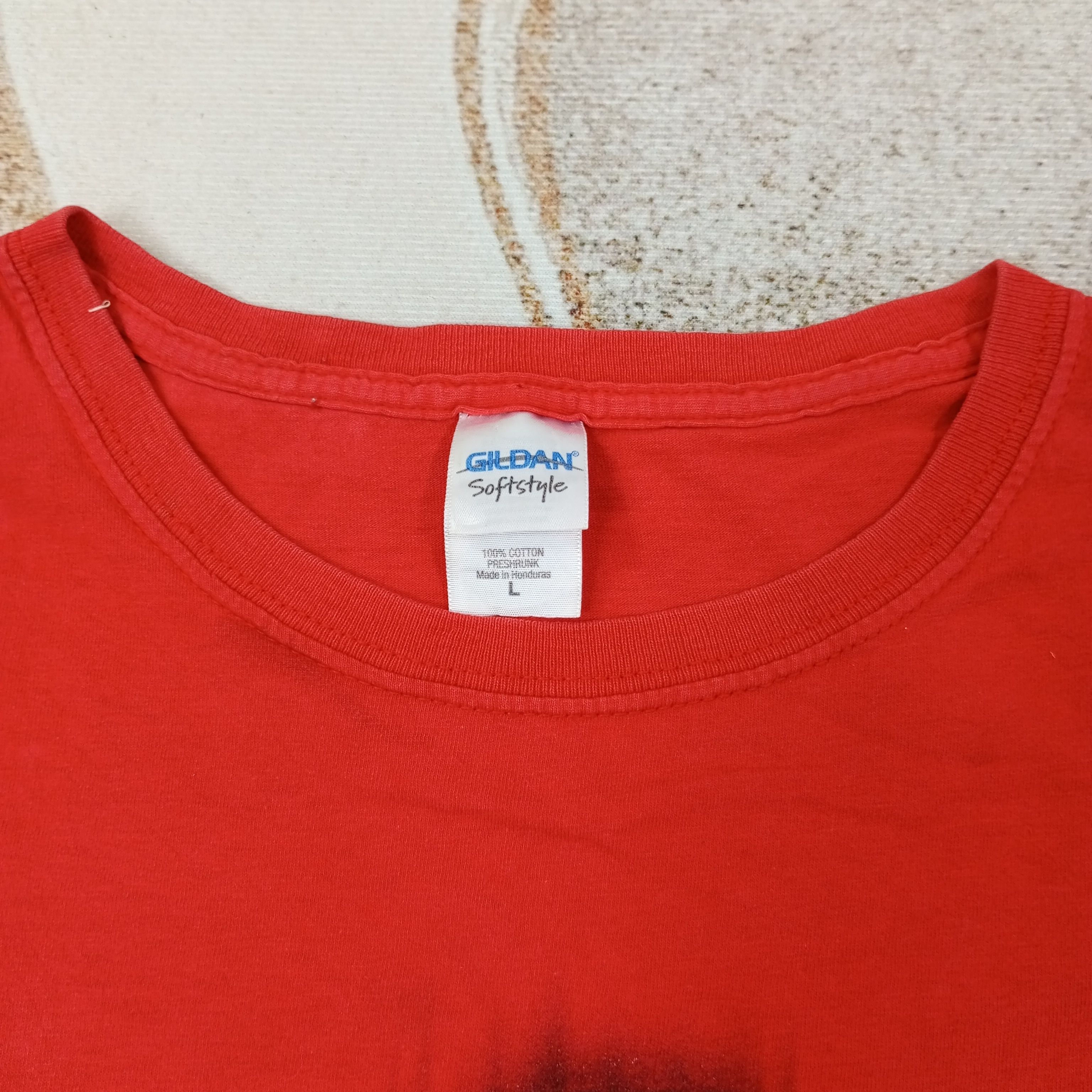 Band Tees Vintage Red Taylor Swift American Solo Singer Tshirt C239N12 Size US L / EU 52-54 / 3 - 4 Thumbnail