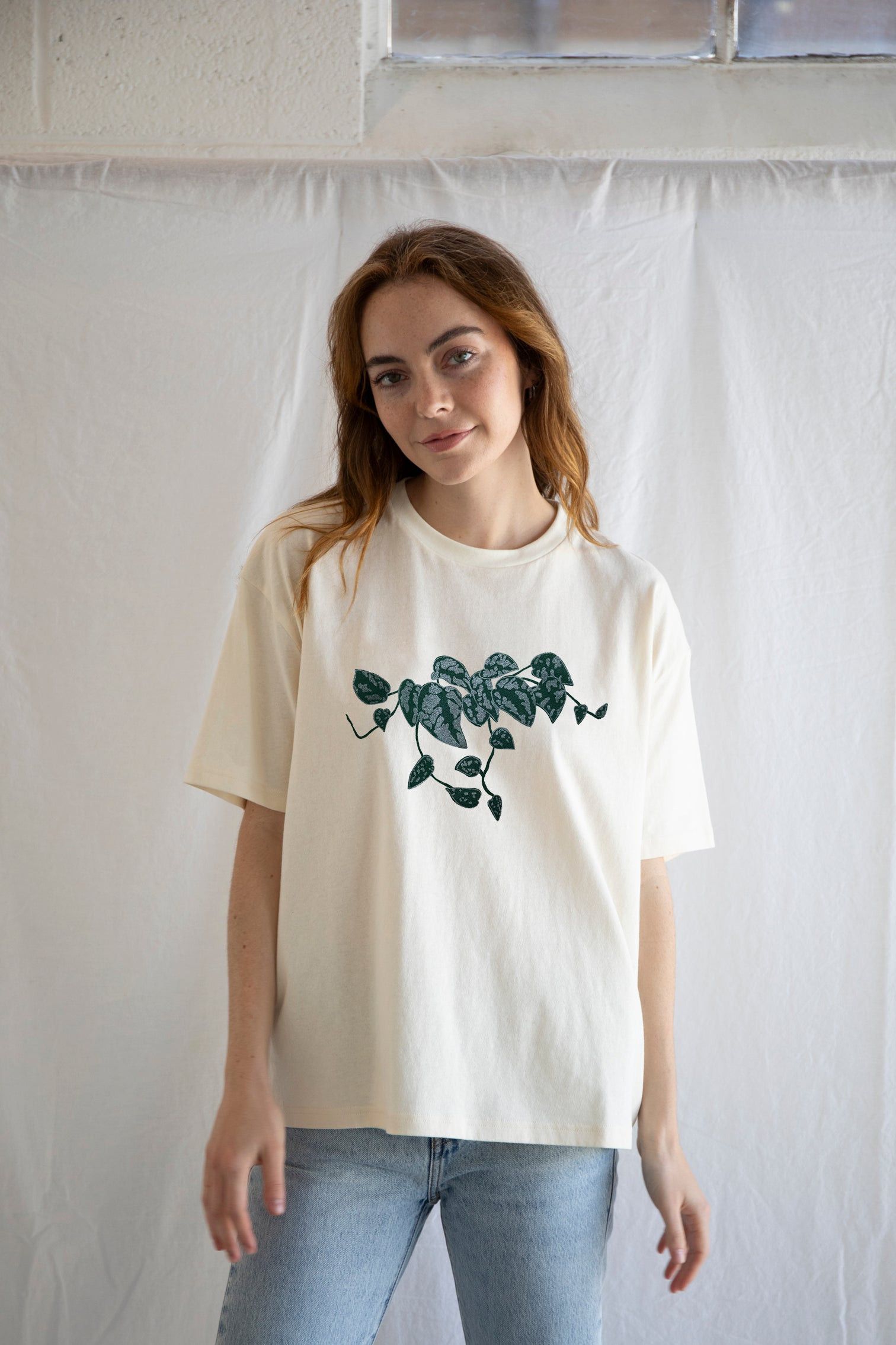 The Unbranded Brand Plant T-Shirt, Plant Mom Shirt, Plant Screen Printed Tee Size M / US 6-8 / IT 42-44 - 1 Thumbnail