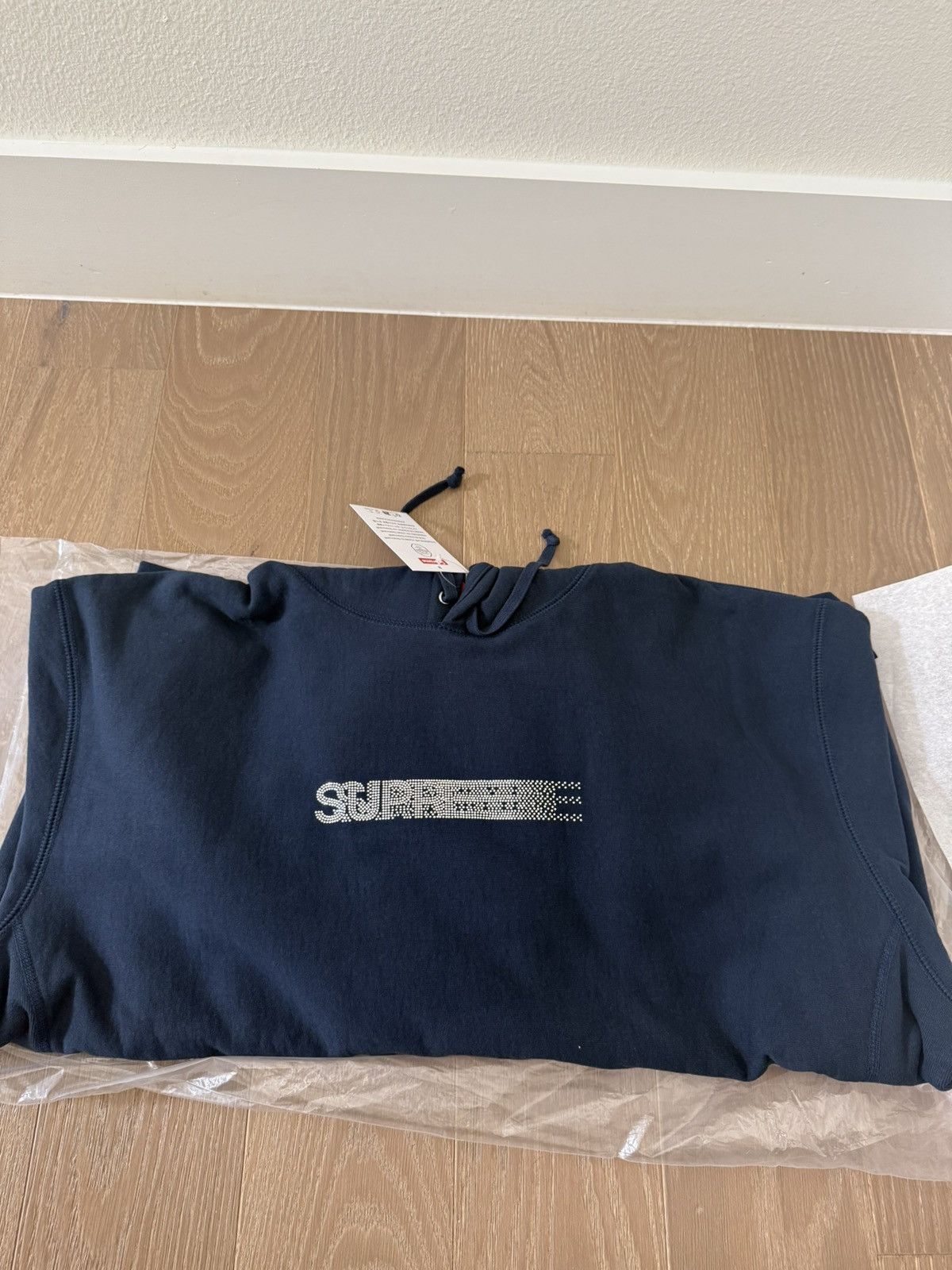 Supreme × Swarovski Supreme x Swarovski Motion Logo NAVY Hoodie FW25 L in Hand Size US L / EU 52-54 / 3 - 3 Thumbnail