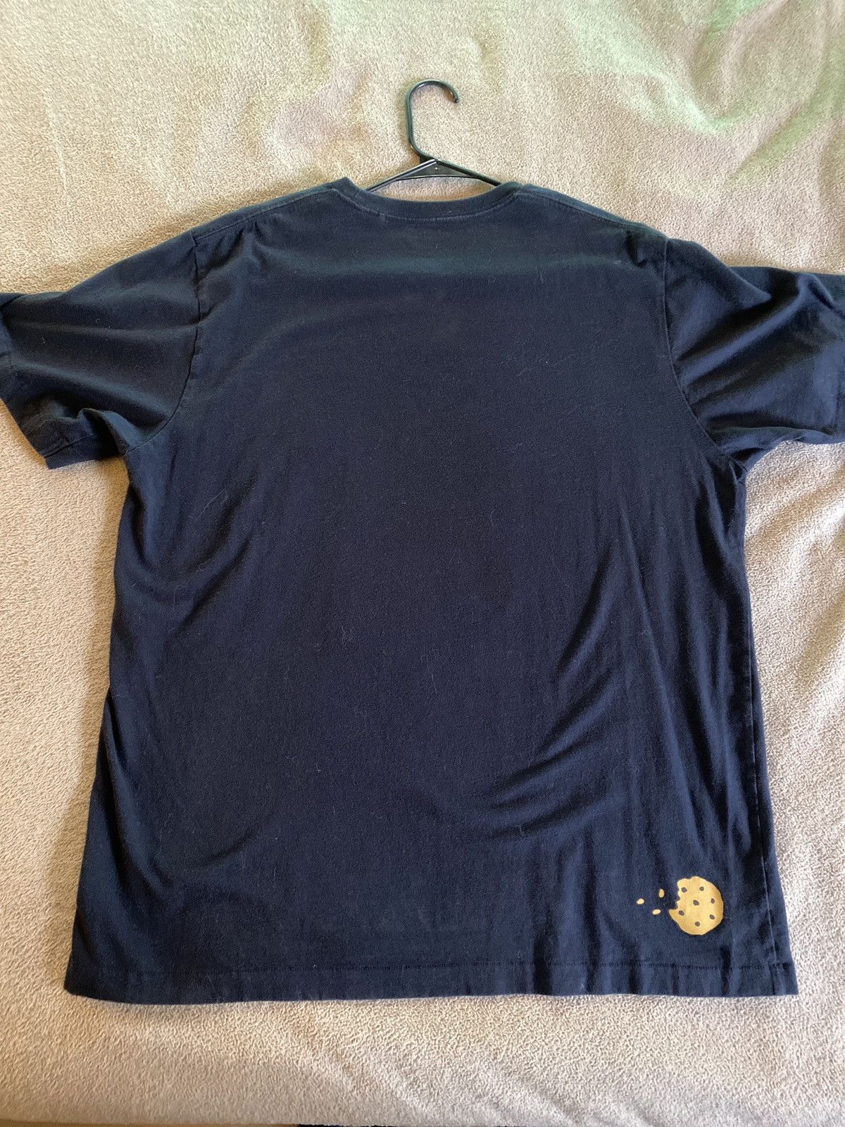 Kaws × Uniqlo Uniqlo X KAWS X Sesame Street “Cookie Monster” T!!! Size US XL / EU 56 / 4 - 4 Thumbnail