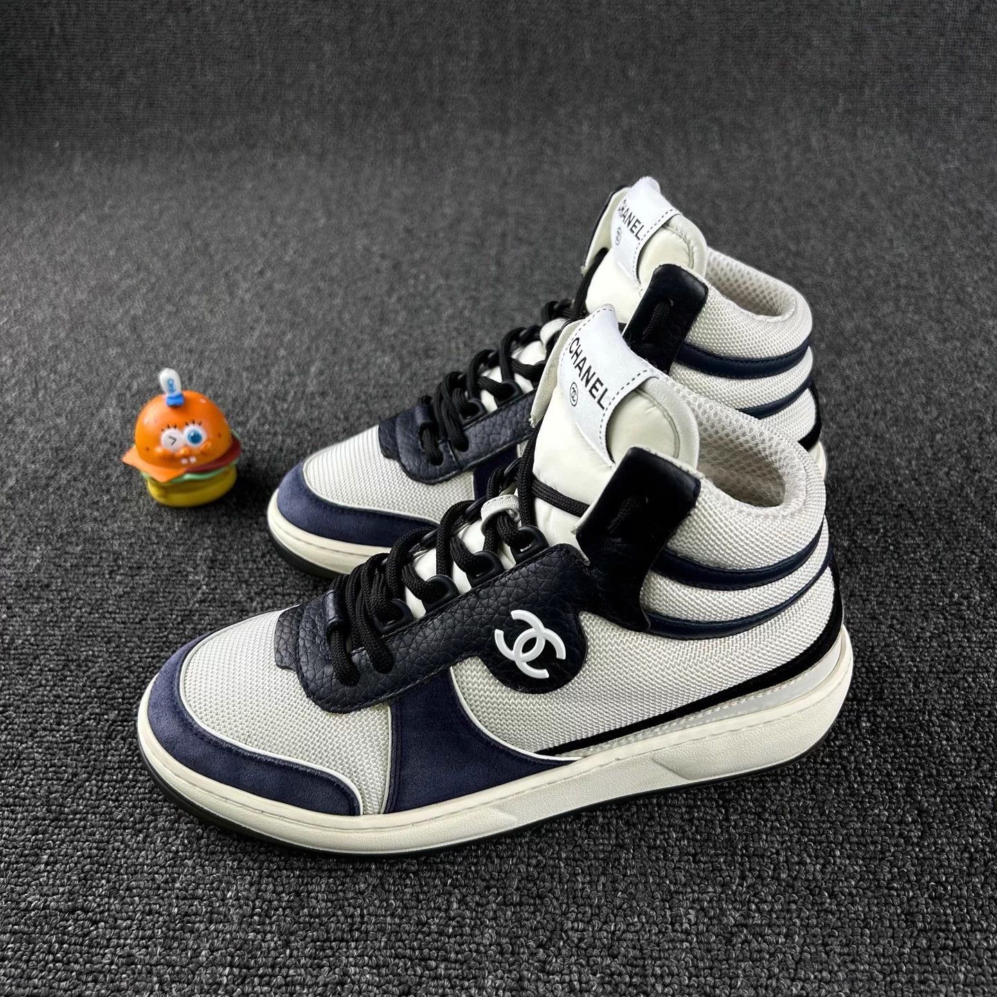 Chanel Chanel Blue White Classic CC Casual Sneakers Size US 6 / IT 36 - 1 Thumbnail