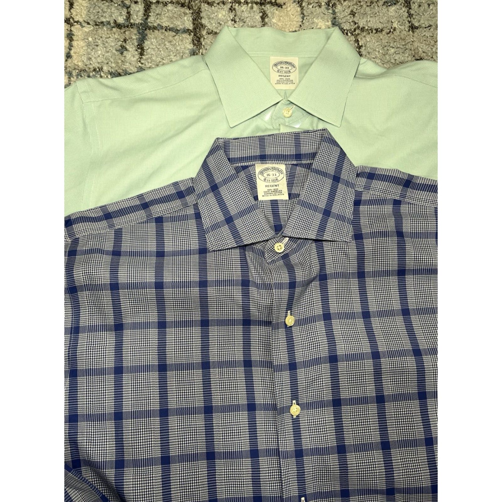 Brooks Brothers Brooks Brothers Dress Shirt Mens 16 33 Non Iron Supima Cotton Polka Dot Blue Barrel Cuff Long Sleeve Collared Point Regular Size 42R - 2 Thumbnail
