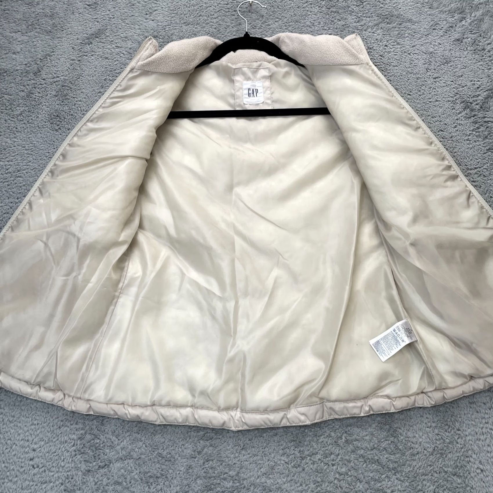 Gap Gap Vest Womens XS Beige ColdControl Lite Quilted Puffer Lined Full Zip Size XS / US 0-2 / IT 36-38 - 3 Thumbnail