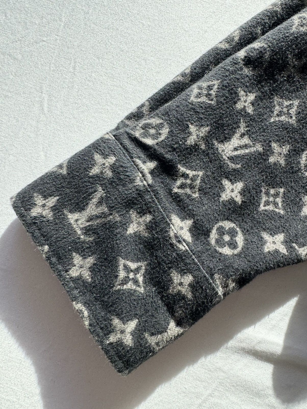 Louis Vuitton Louis Vuitton X Nigo MNGM Waves Giant Damier Flannel Shirt Size US XXL / EU 58 / 5 - 9 Thumbnail