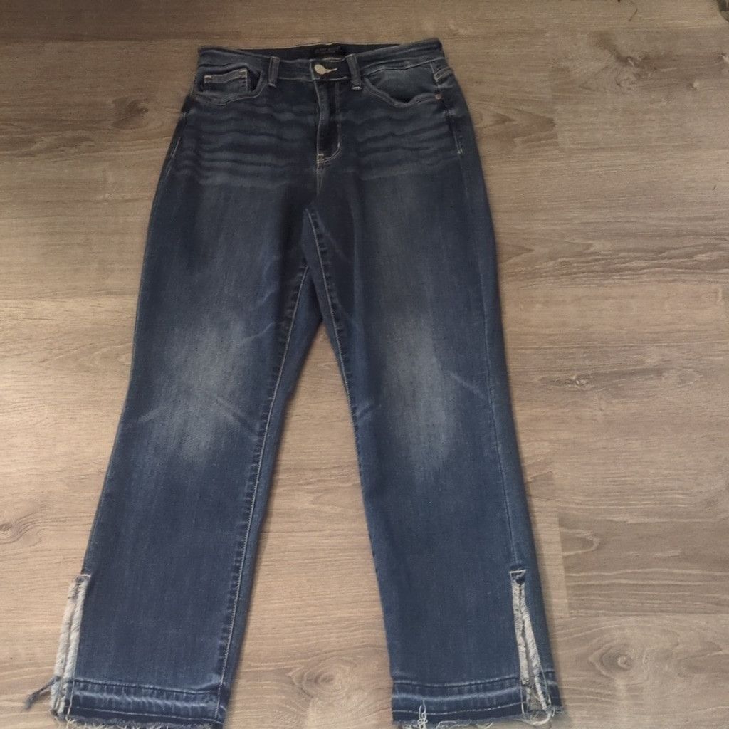 Judy Blue Judy Blue Fray Slit Hem Straight Jeans size 5/27 Size 27" / US 4 / IT 40 - 2 Thumbnail