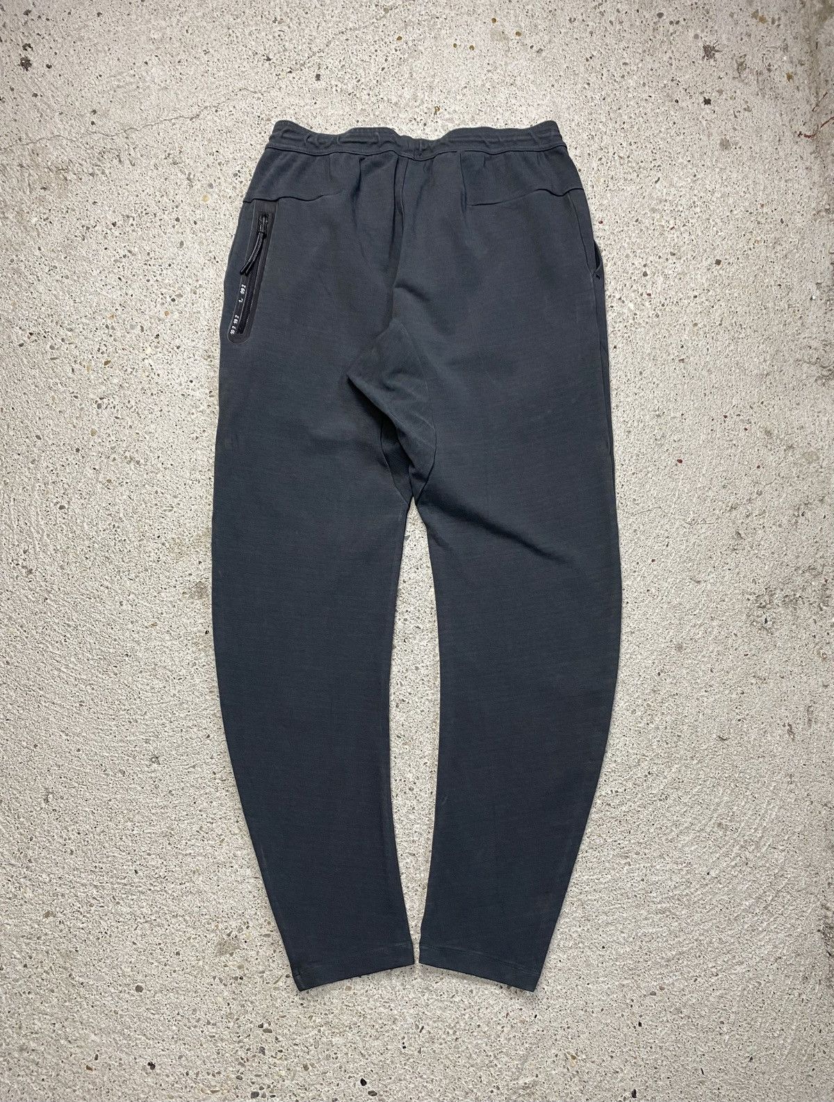 Nike Nike tech fleece fc barcelona gret swetapants football Size US 34 / EU 50 - 8 Thumbnail
