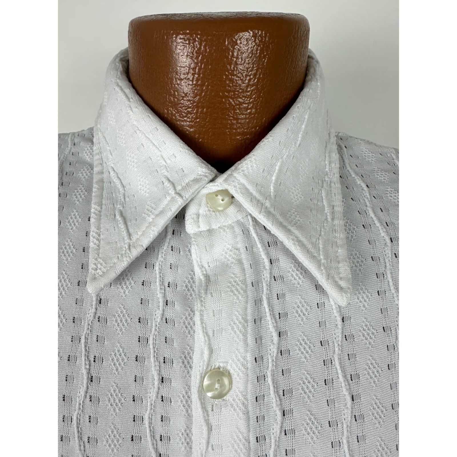Vintage VINTAGE Pop Icon Rave Shirt Mens Large 90s Casual Polyester Button-Up Short Sleeve White Size US L / EU 52-54 / 3 - 4 Thumbnail