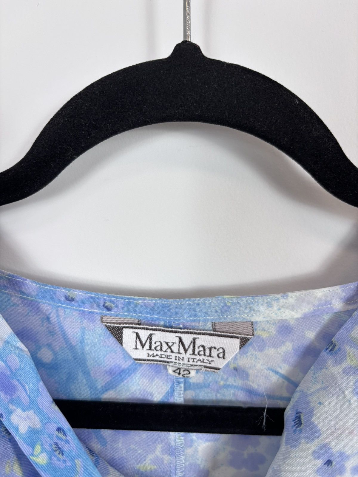 Max Mara Vintage Max Mara Women’s Blue Floral Blouse T-Shirt Top Size M / US 6-8 / IT 42-44 - 7 Thumbnail