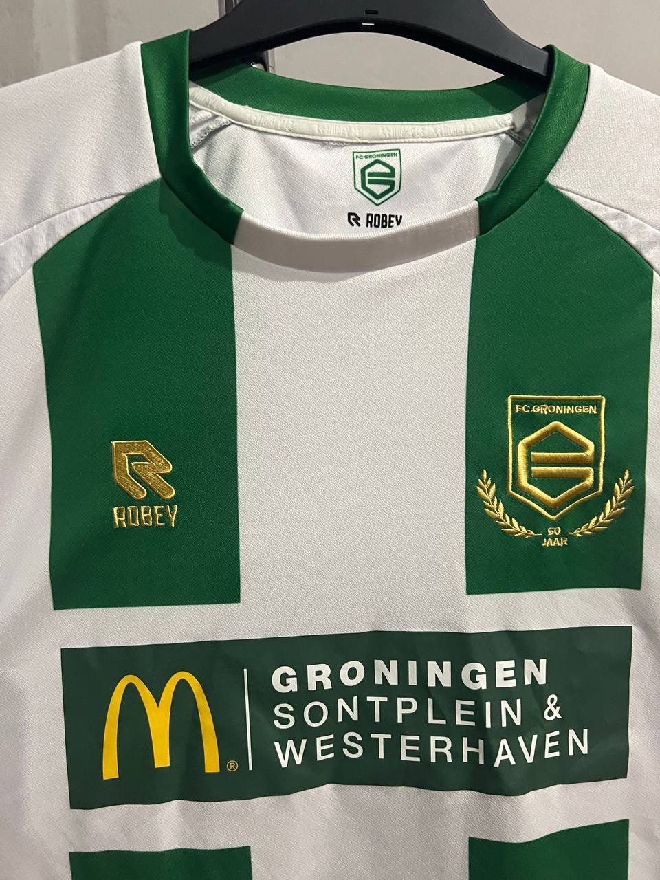 Sports Specialties SPECIAL 2021 FC GRONINGEN #10 MATCH WORN SOCCER JERSEY ROBEY Size US XL / EU 56 / 4 - 5 Thumbnail