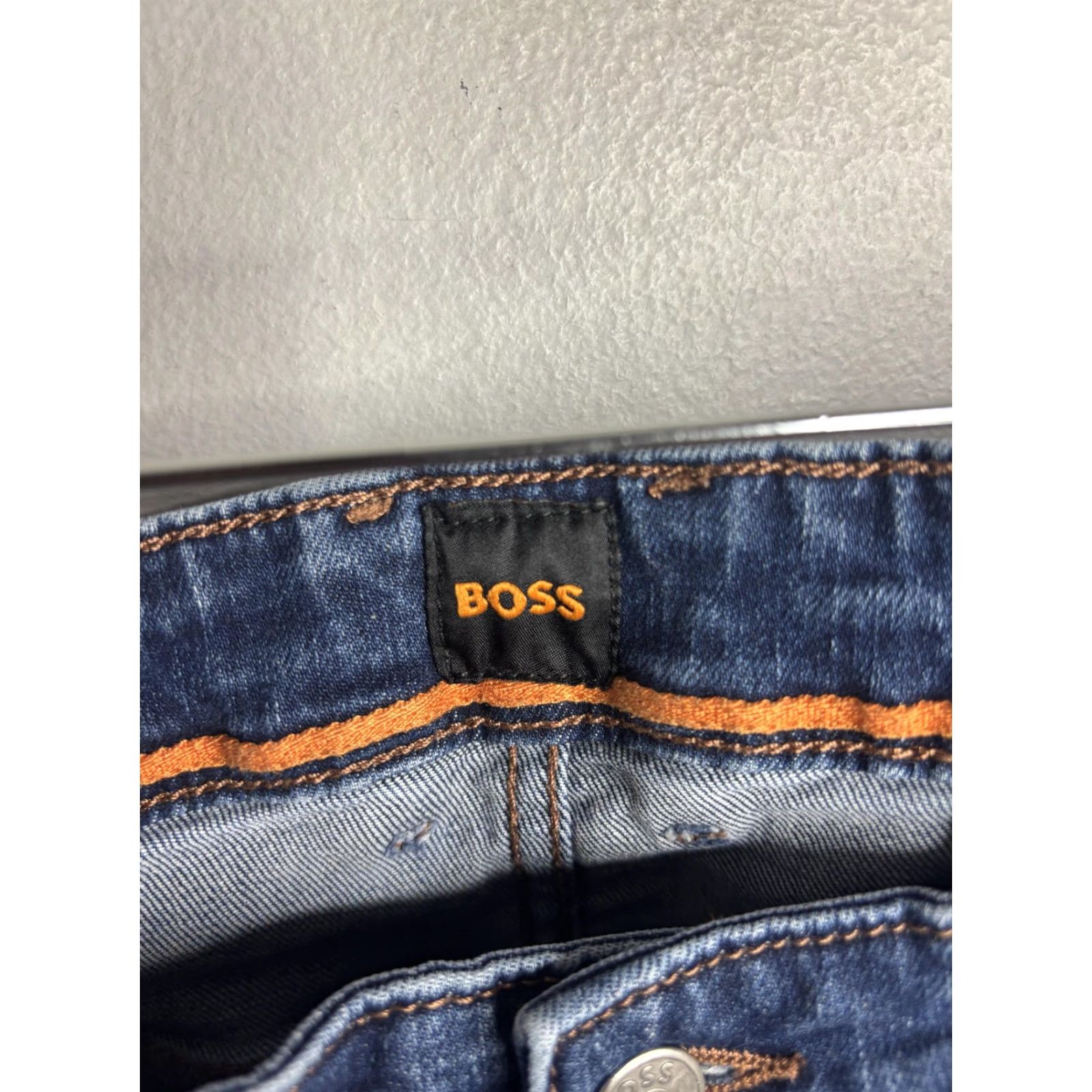 Vintage Boss Delano Jeans Mens 38x31 Blue Medium Wash Slim Tapered Denim 5 Pocket Pants Size US 38 / EU 54 - 4 Thumbnail