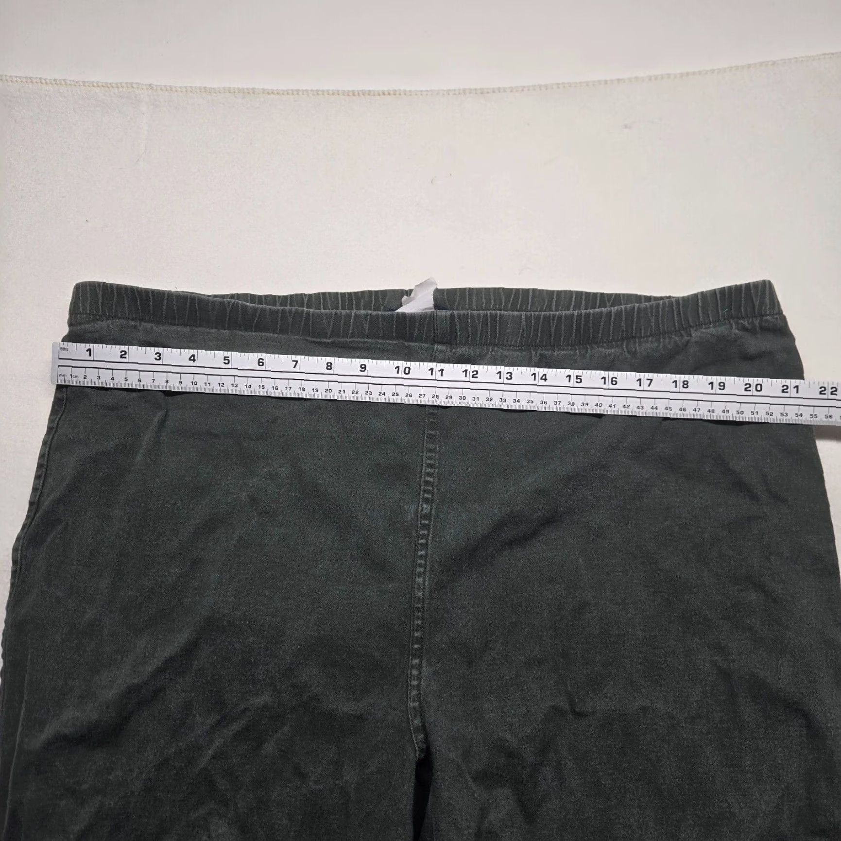CO D & Co Black Elastic Waist Capri Pants Adult Womens Plus Size 3X Denim & Company Gray Chrome Gesture? Size 40" / US 18 - 4 Thumbnail