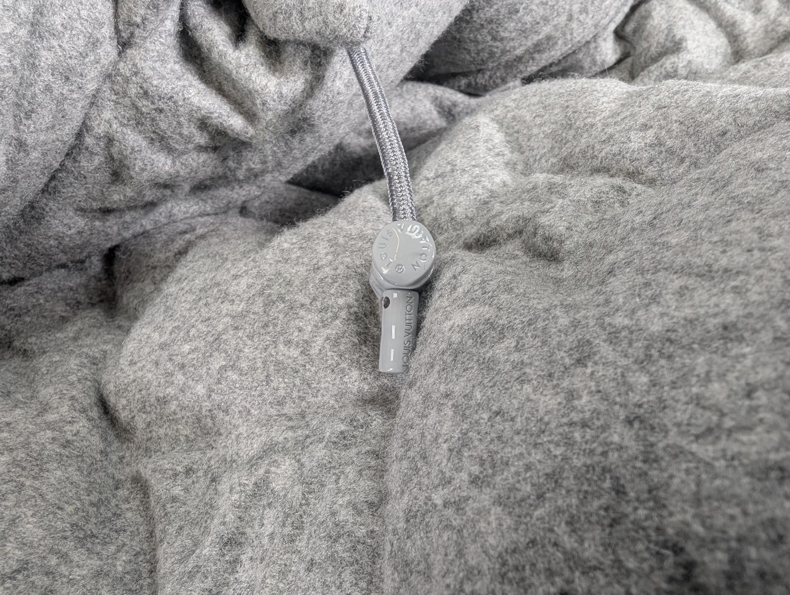Louis Vuitton Louis Vuitton Boyhood Puffer Coat in Grey Size US M / EU 48-50 / 2 - 8 Thumbnail