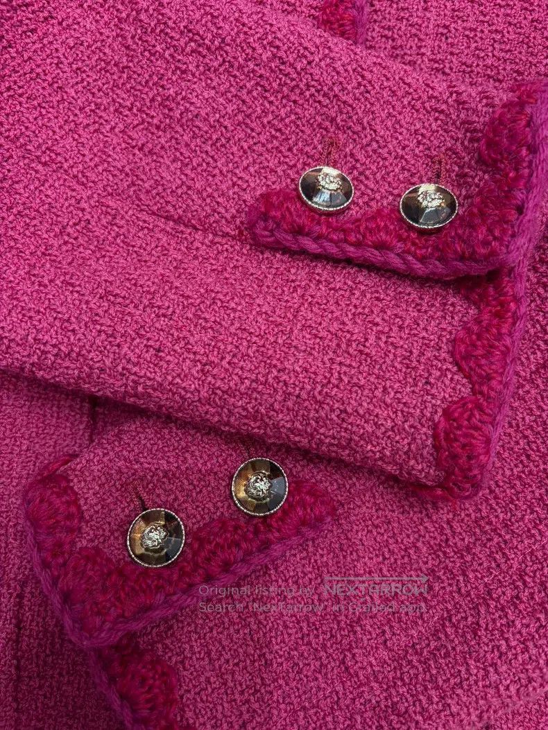 Chanel Chanel High-end handicraft workshop rose red short stand-u Size M / US 6-8 / IT 42-44 - 4 Thumbnail
