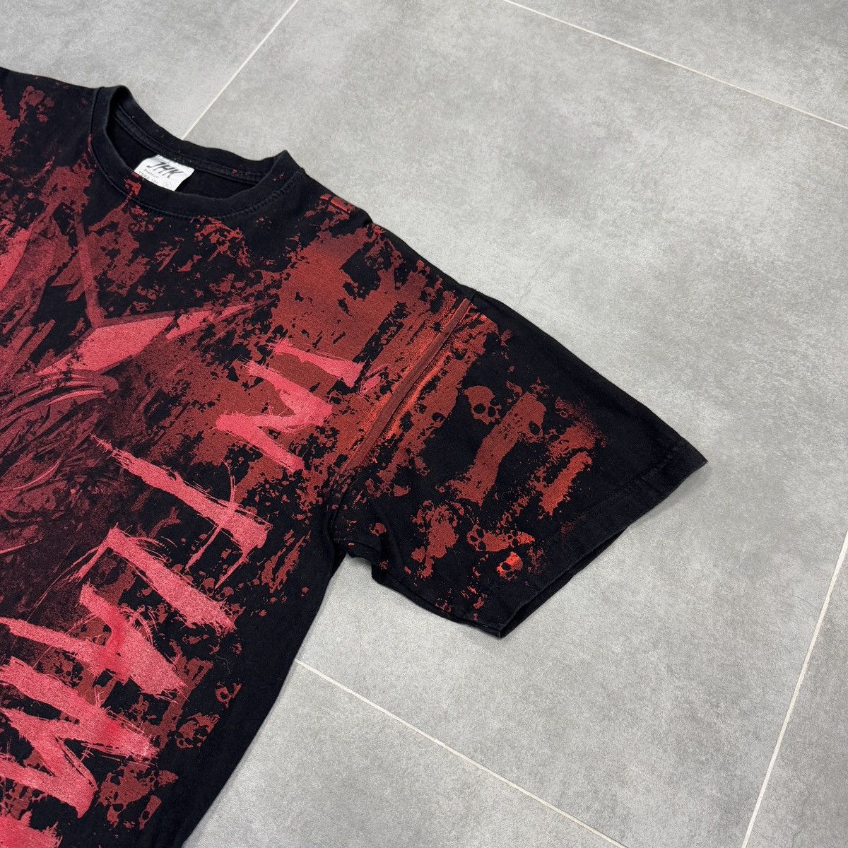 Band Tees × Vintage Vintage In Flames Band Tee T-Shirt Size XL Size US XL / EU 56 / 4 - 5 Thumbnail