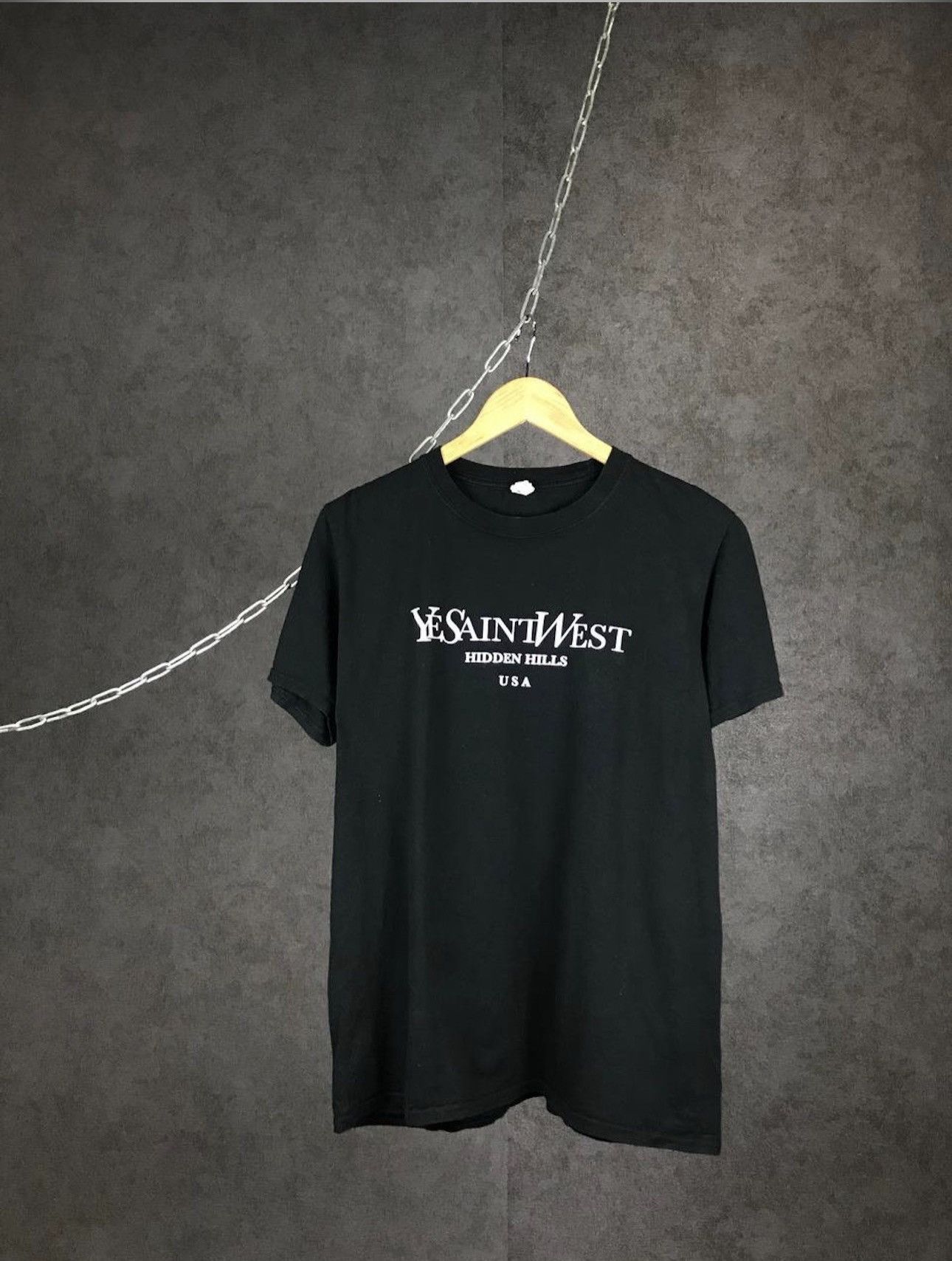 Gildan YeSaintWest Kanye West tour streetwear tee Size US M / EU 48-50 / 2 - 1 Thumbnail
