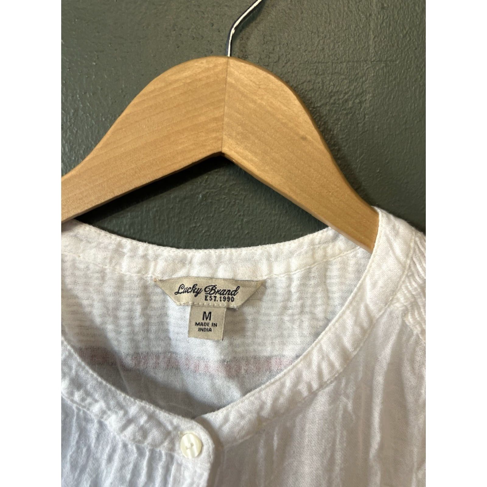 Lucky Brand Lucky Brand Womens Sleeveless Button-Up White Size Medium Shirt Size M / US 6-8 / IT 42-44 - 3 Thumbnail