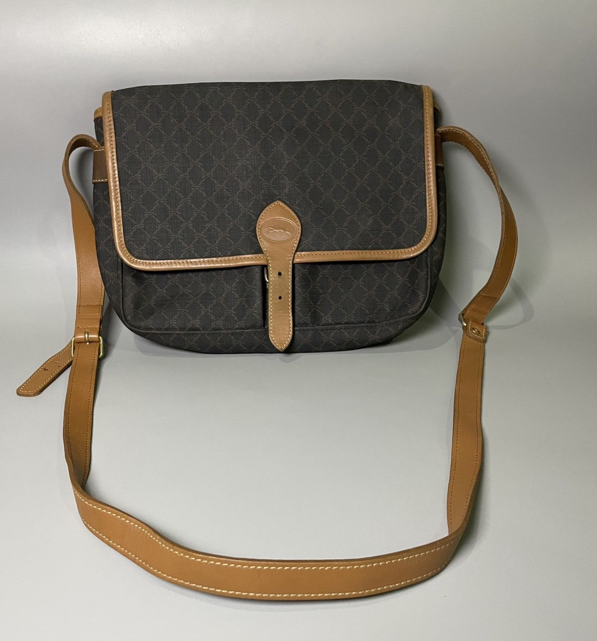 Longchamp Vintage LongChamp Messenger Bag Size ONE SIZE - 1 Thumbnail