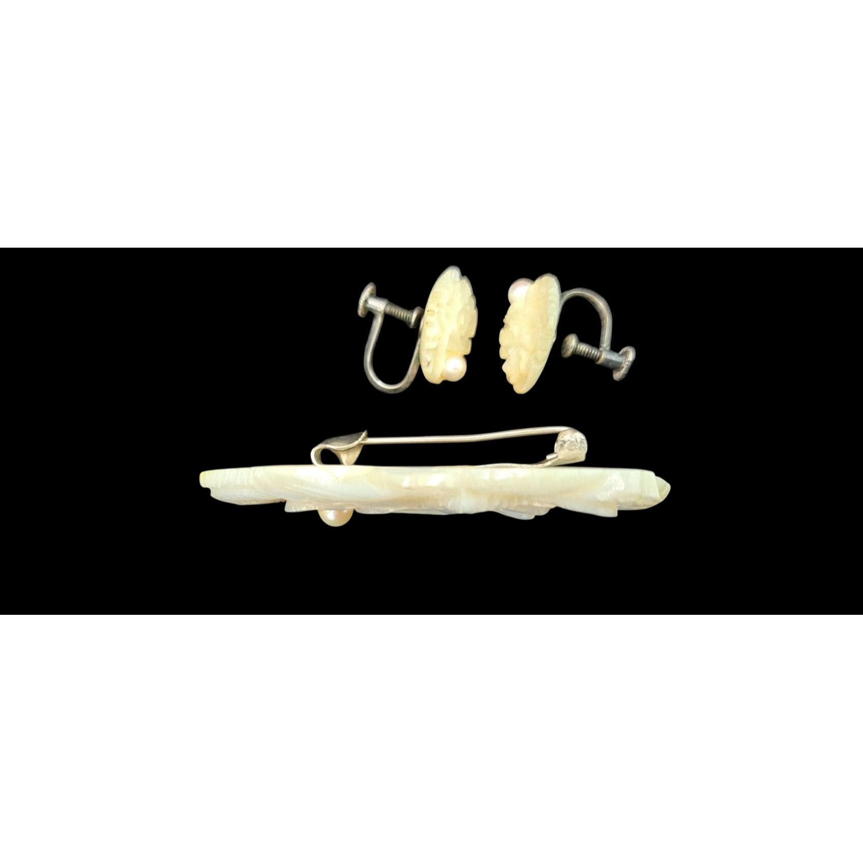 The Unbranded Brand Vintage Carved Mother Of Pearl Dragon Brooch Earrings Set Size ONE SIZE - 5 Thumbnail