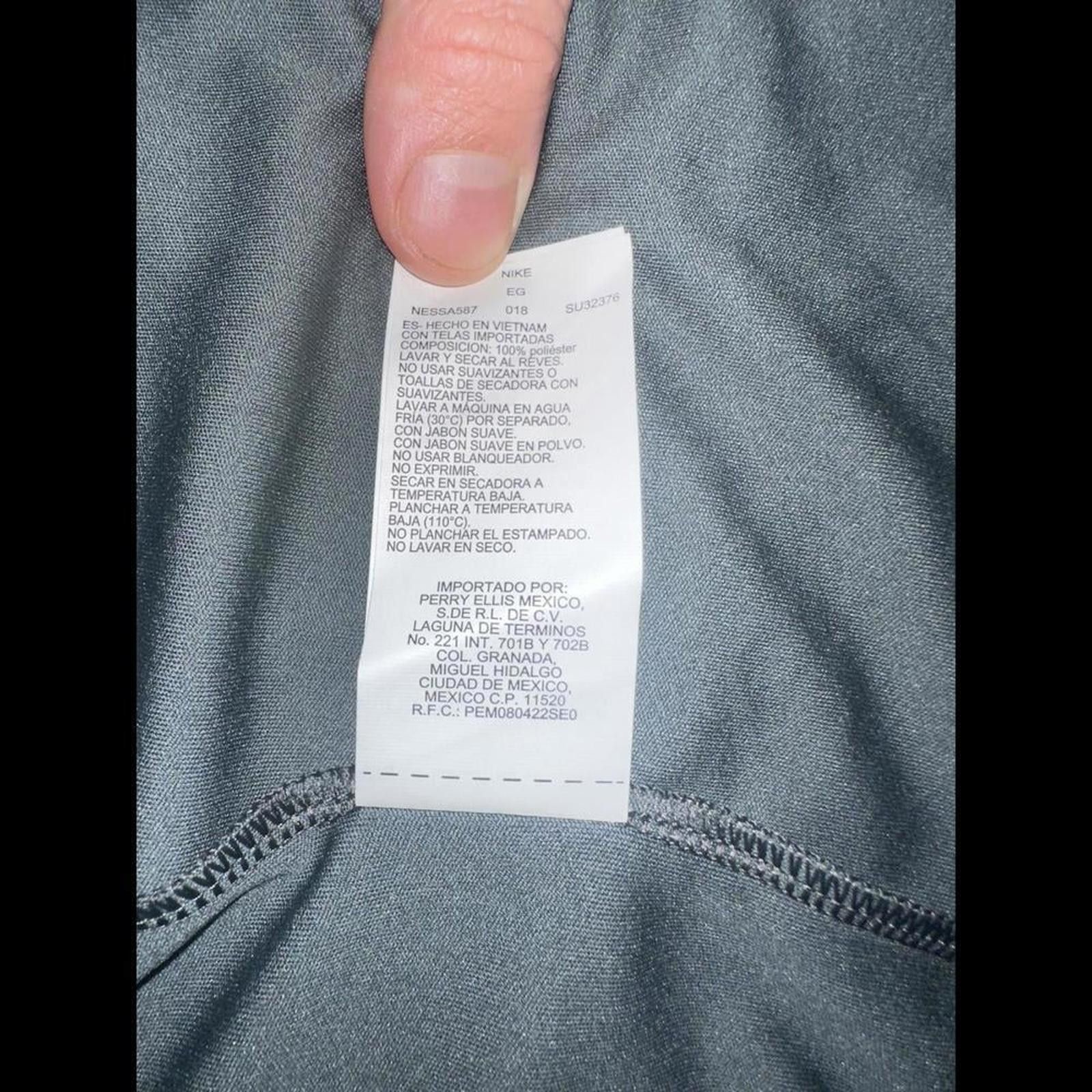 Nike Men's Nike Dri-FIT UPF 40+ Hydroguard Swim Tee Size US XL / EU 56 / 4 - 2 Thumbnail