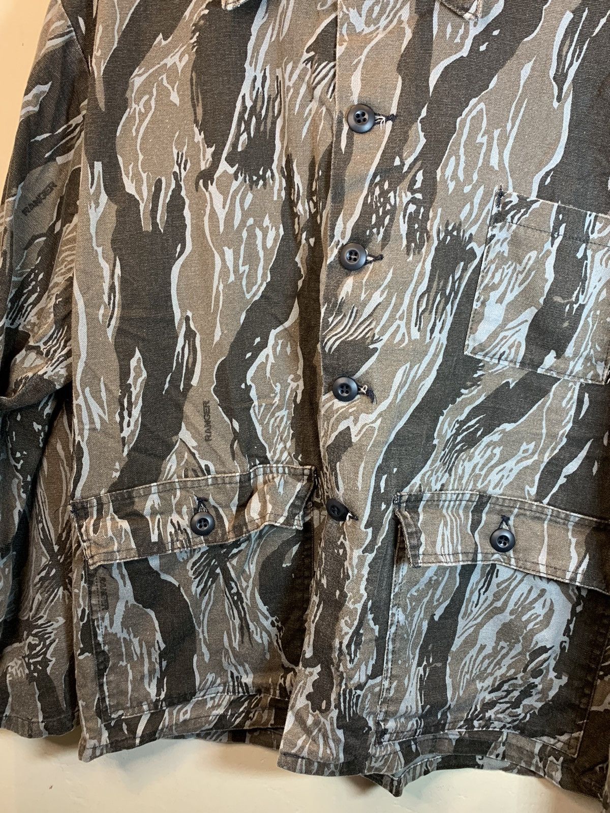 Vintage *RARE* Vintage 70’s Ranger Tiger Camo Button Jacket USA-Made Size US L / EU 52-54 / 3 - 3 Thumbnail