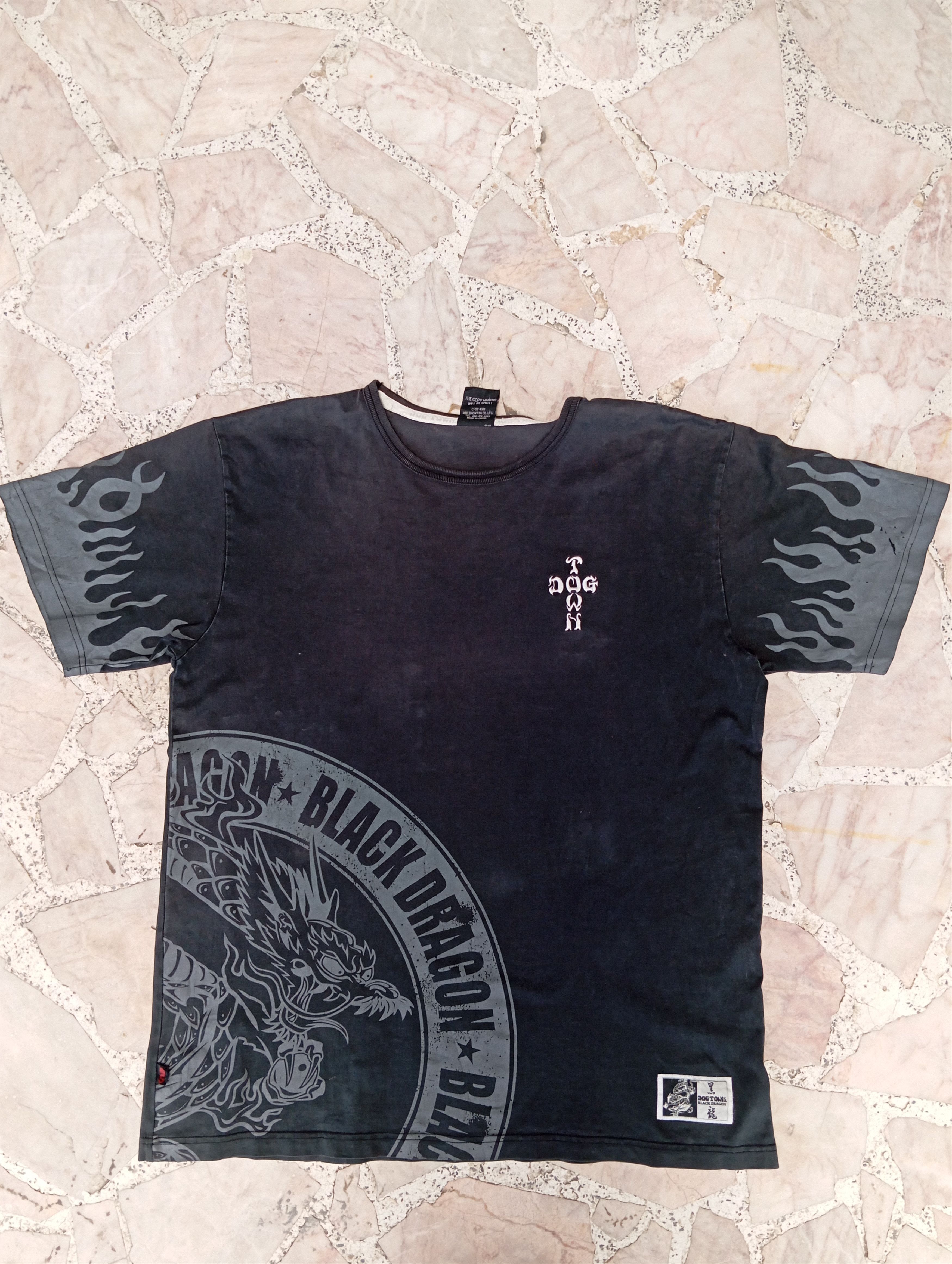 Dogtown × Vintage RARE Dogtown Tee with Flame Size US XL / EU 56 / 4 - 1 Thumbnail